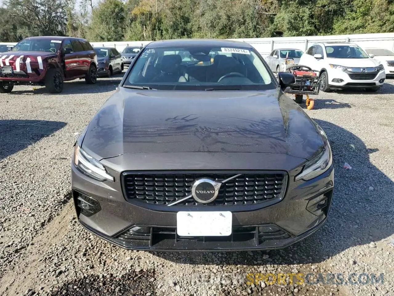 5 fotografías del automóvil dañado 7JRL12FK7RG321991 VOLVO S60 CORE 2024