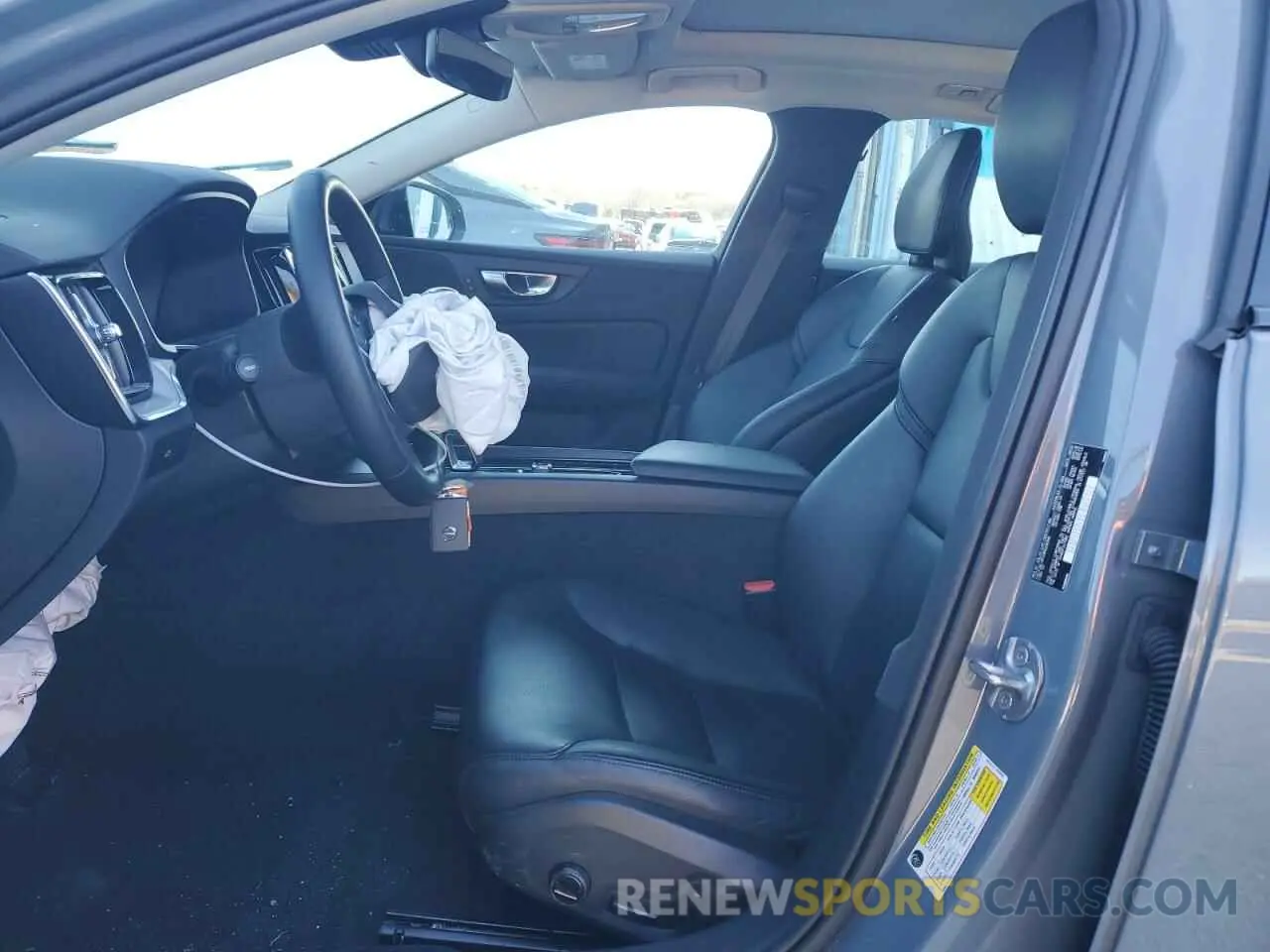 7 fotografías del automóvil dañado 7JRL12FK8RG298396 VOLVO S60 CORE 2024