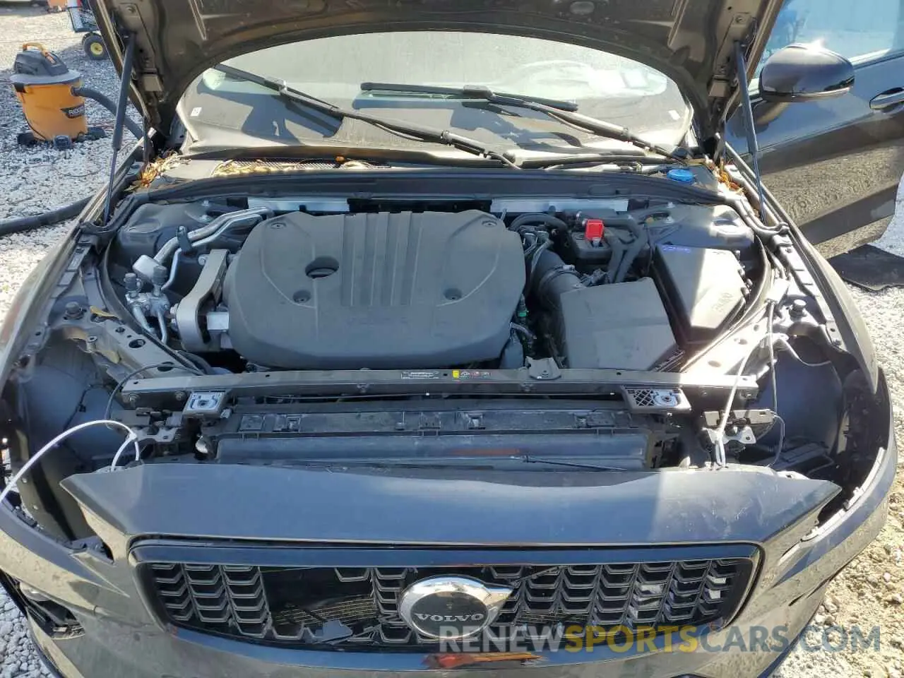 11 fotografías del automóvil dañado 7JRL12FKXRG321144 VOLVO S60 CORE 2024