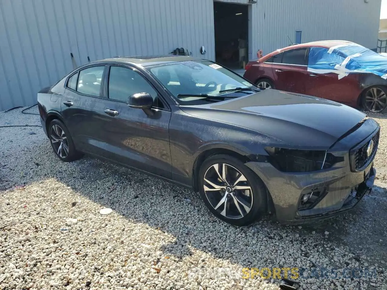 4 fotografías del automóvil dañado 7JRL12FKXRG321144 VOLVO S60 CORE 2024
