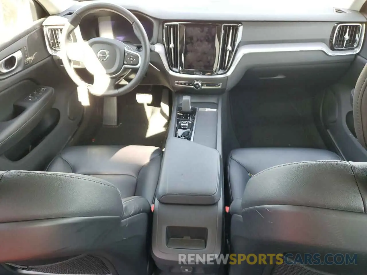 8 fotografías del automóvil dañado 7JRL12FKXRG321144 VOLVO S60 CORE 2024