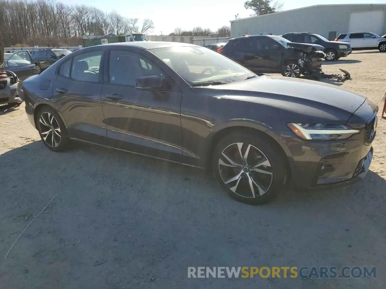 4 fotografías del automóvil dañado 7JRL12TK2RG309428 VOLVO S60 CORE 2024