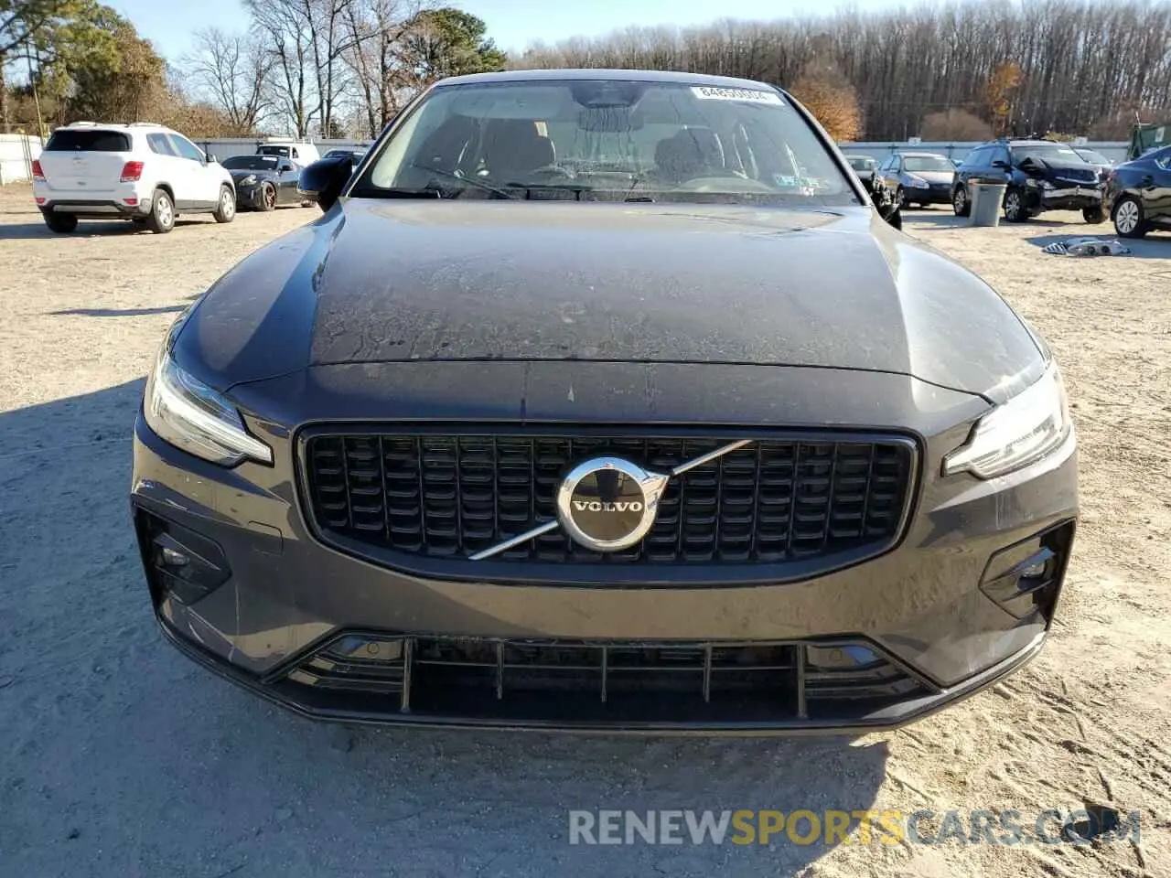 5 fotografías del automóvil dañado 7JRL12TK2RG309428 VOLVO S60 CORE 2024