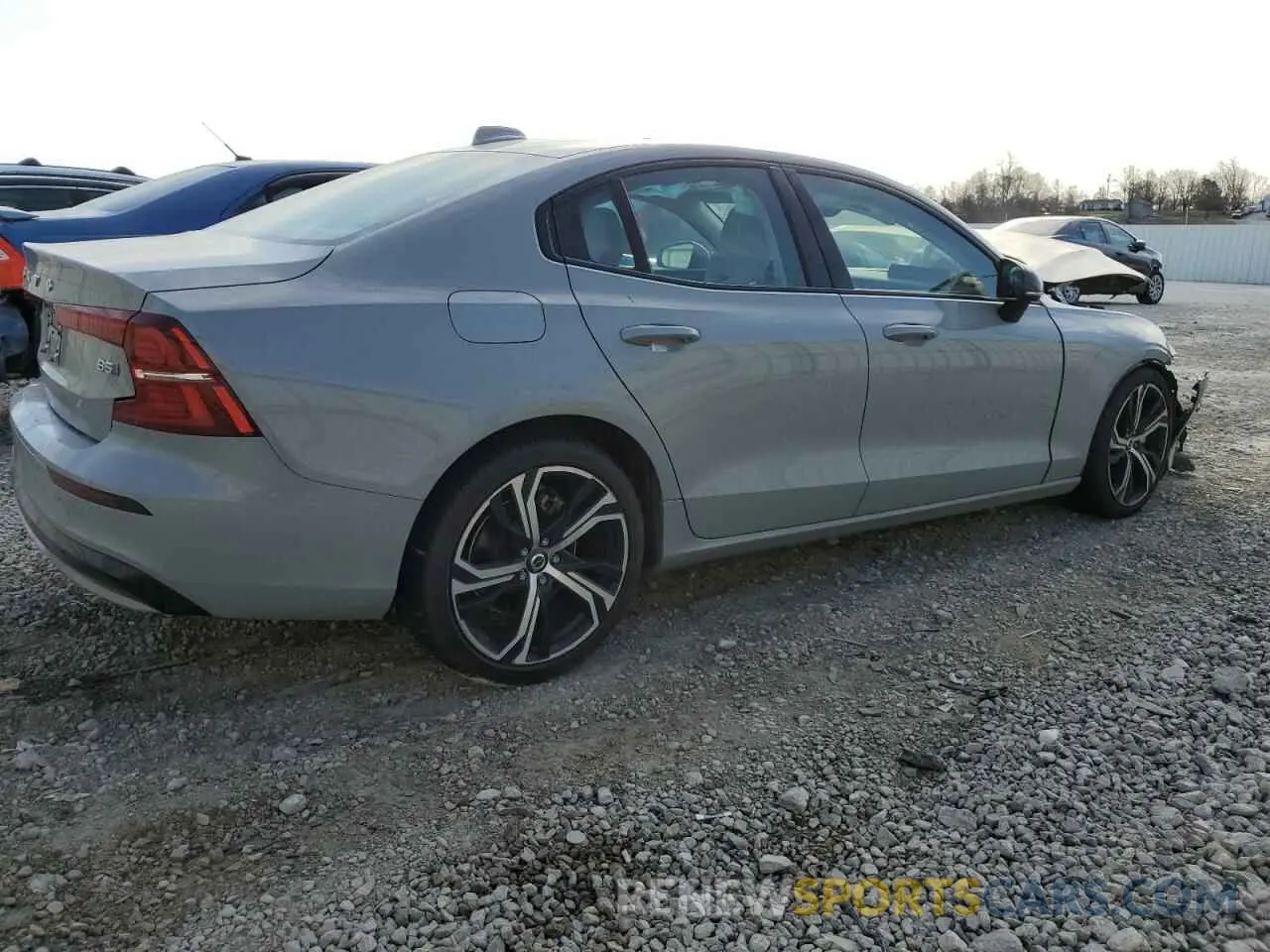 3 fotografías del automóvil dañado 7JRL12TK6RG281147 VOLVO S60 CORE 2024