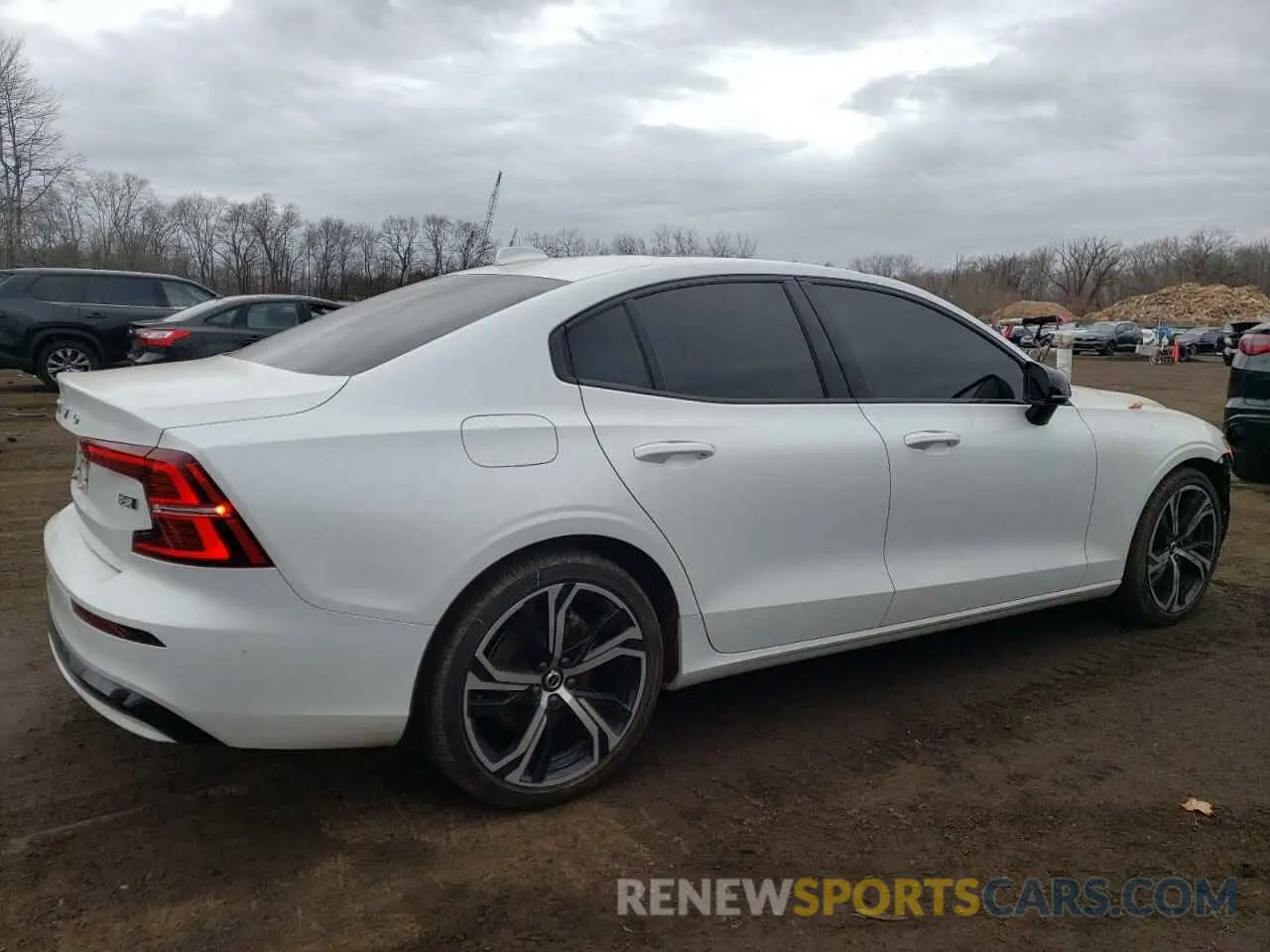 3 fotografías del automóvil dañado 7JRL12TK8RG295020 VOLVO S60 CORE 2024