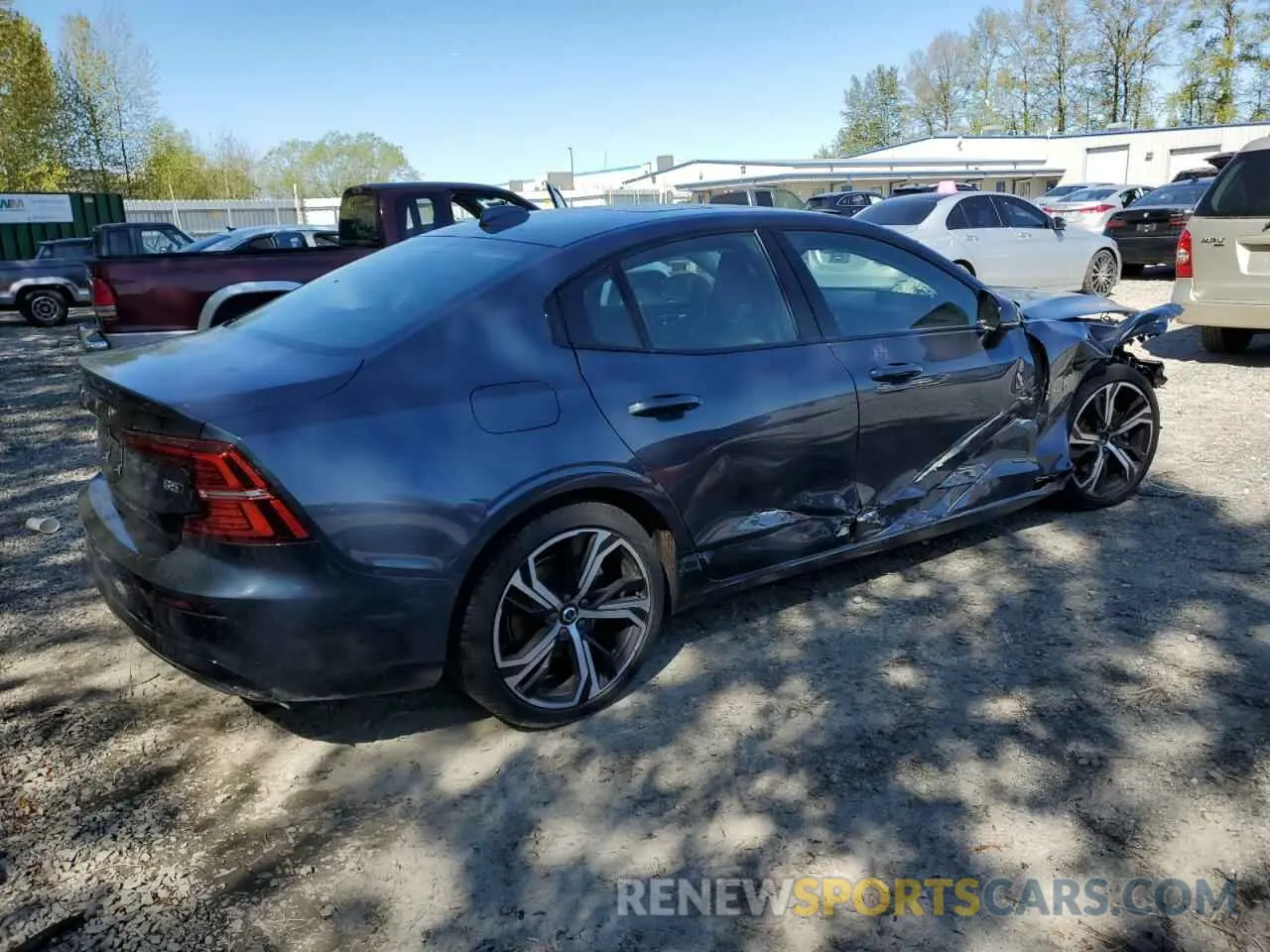 3 fotografías del automóvil dañado 7JRL12GJ6SG364732 VOLVO S60 CORE 2025
