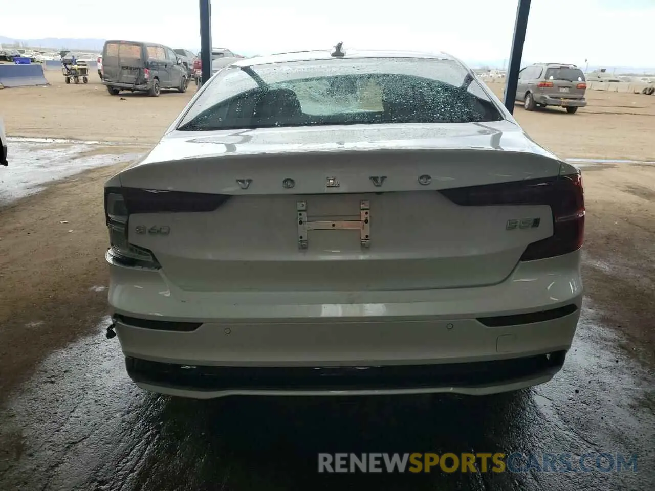 6 fotografías del automóvil dañado 7JRL12GJXSG364362 VOLVO S60 CORE 2025
