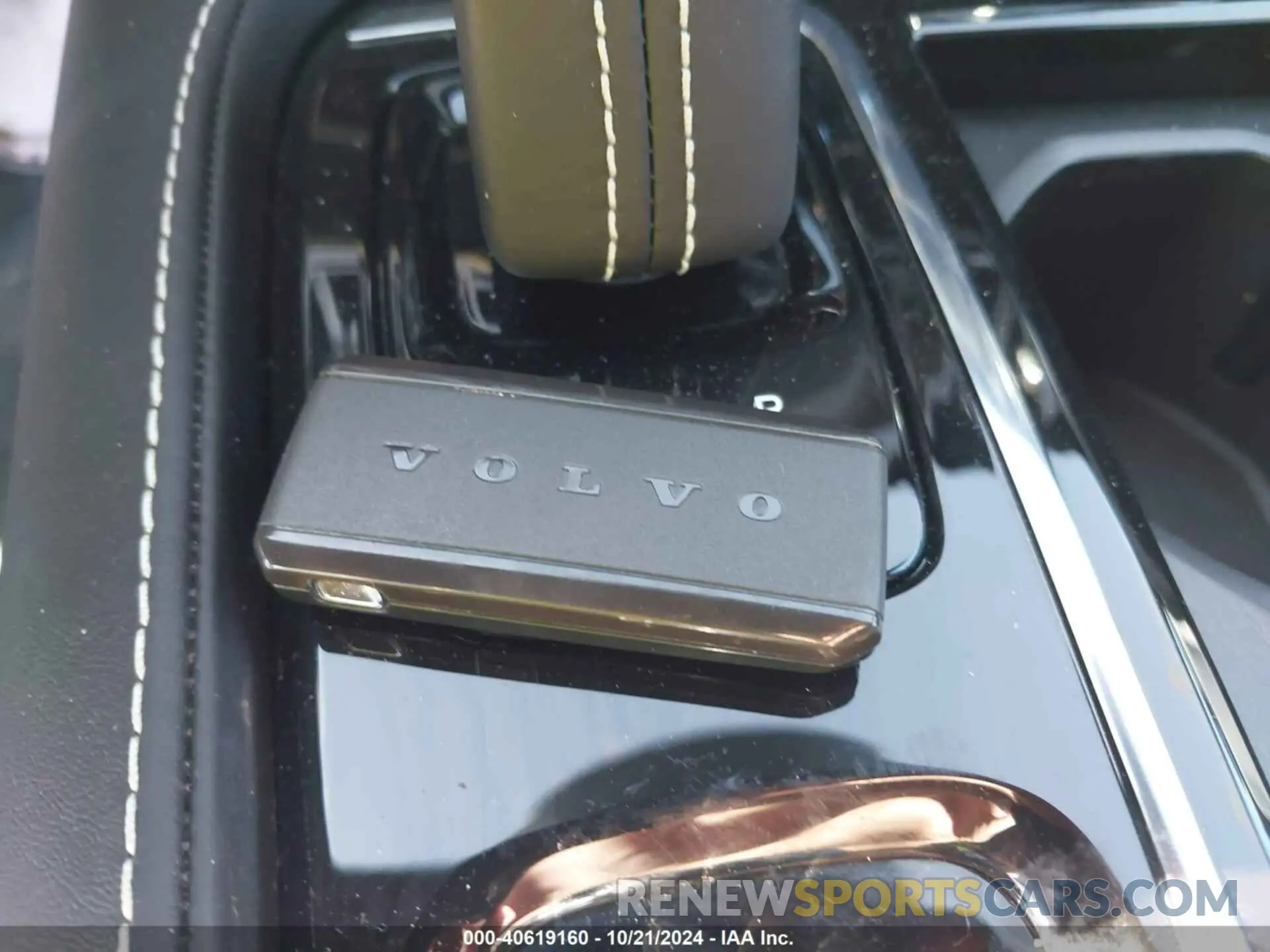 11 fotografías del automóvil dañado 7JRBK0FP3LG046832 VOLVO S60 HYBRID 2020