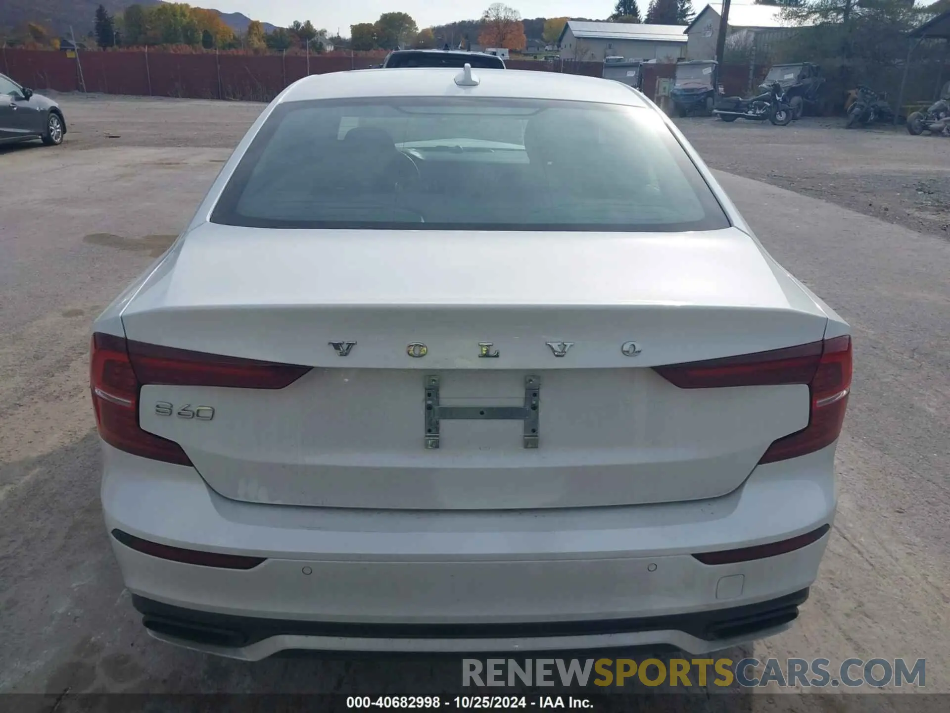 16 fotografías del automóvil dañado 7JRBK0FP9LG054899 VOLVO S60 HYBRID 2020