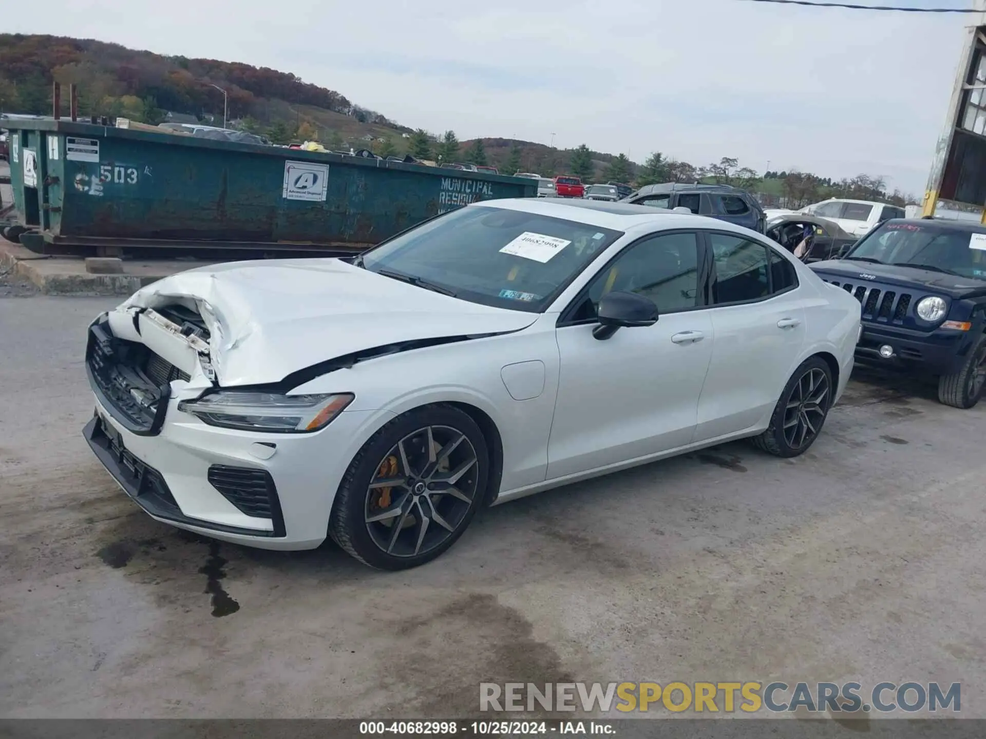 2 fotografías del automóvil dañado 7JRBK0FP9LG054899 VOLVO S60 HYBRID 2020
