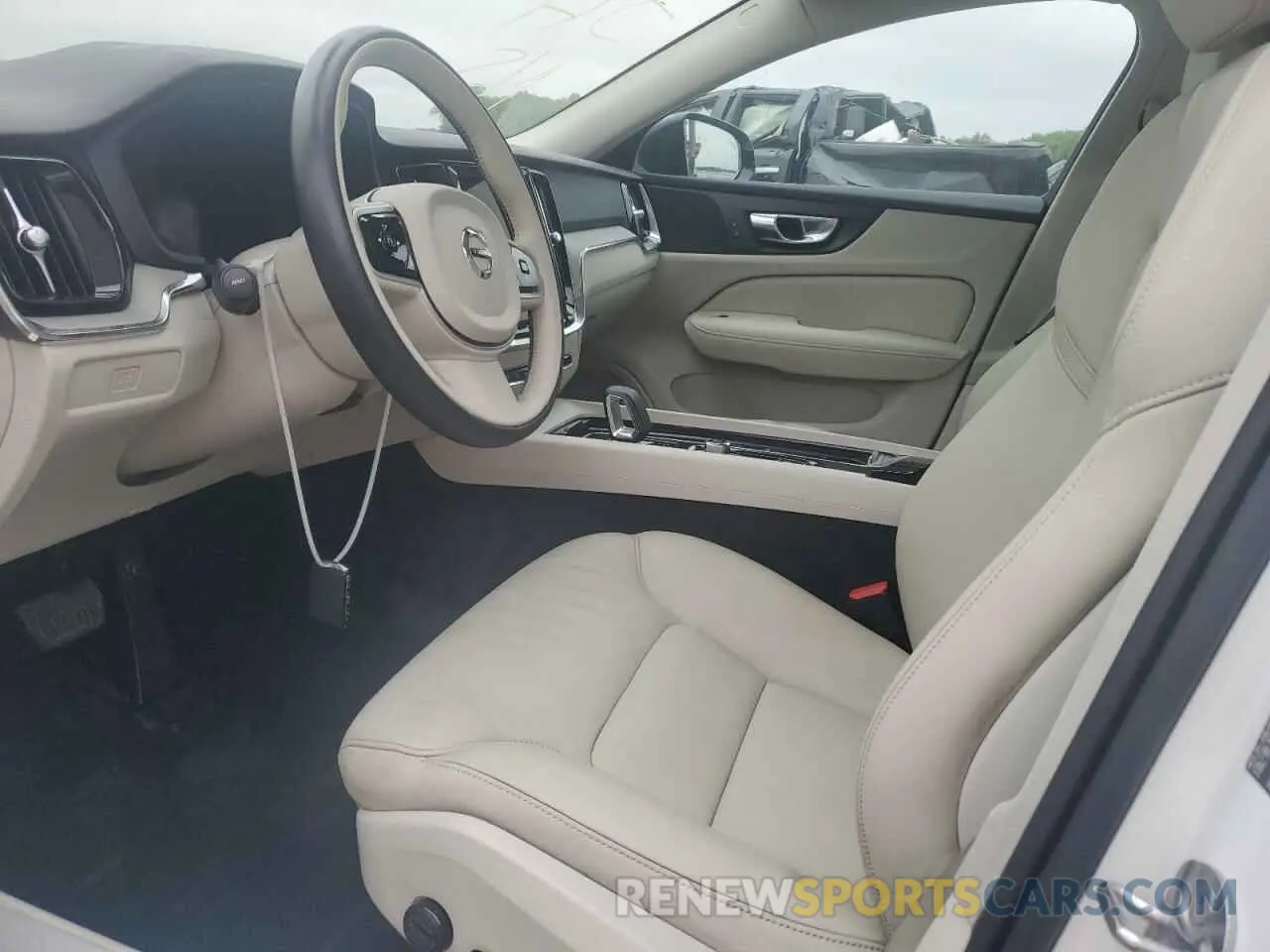 7 fotografías del automóvil dañado 7JRL12TW9PG230208 VOLVO S60 PLUS 2023