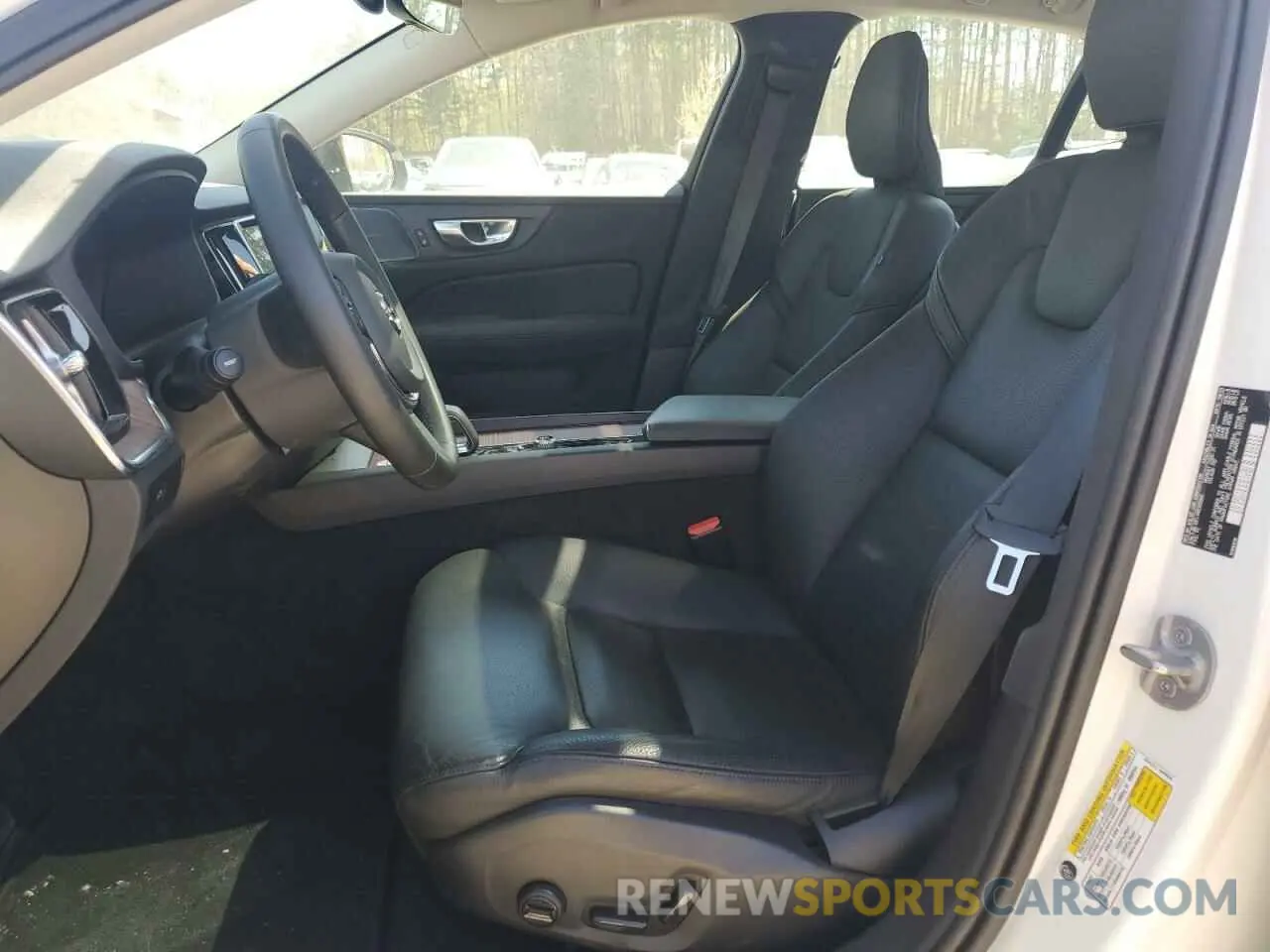 7 fotografías del automóvil dañado 7JRL12FL4RG300900 VOLVO S60 PLUS 2024