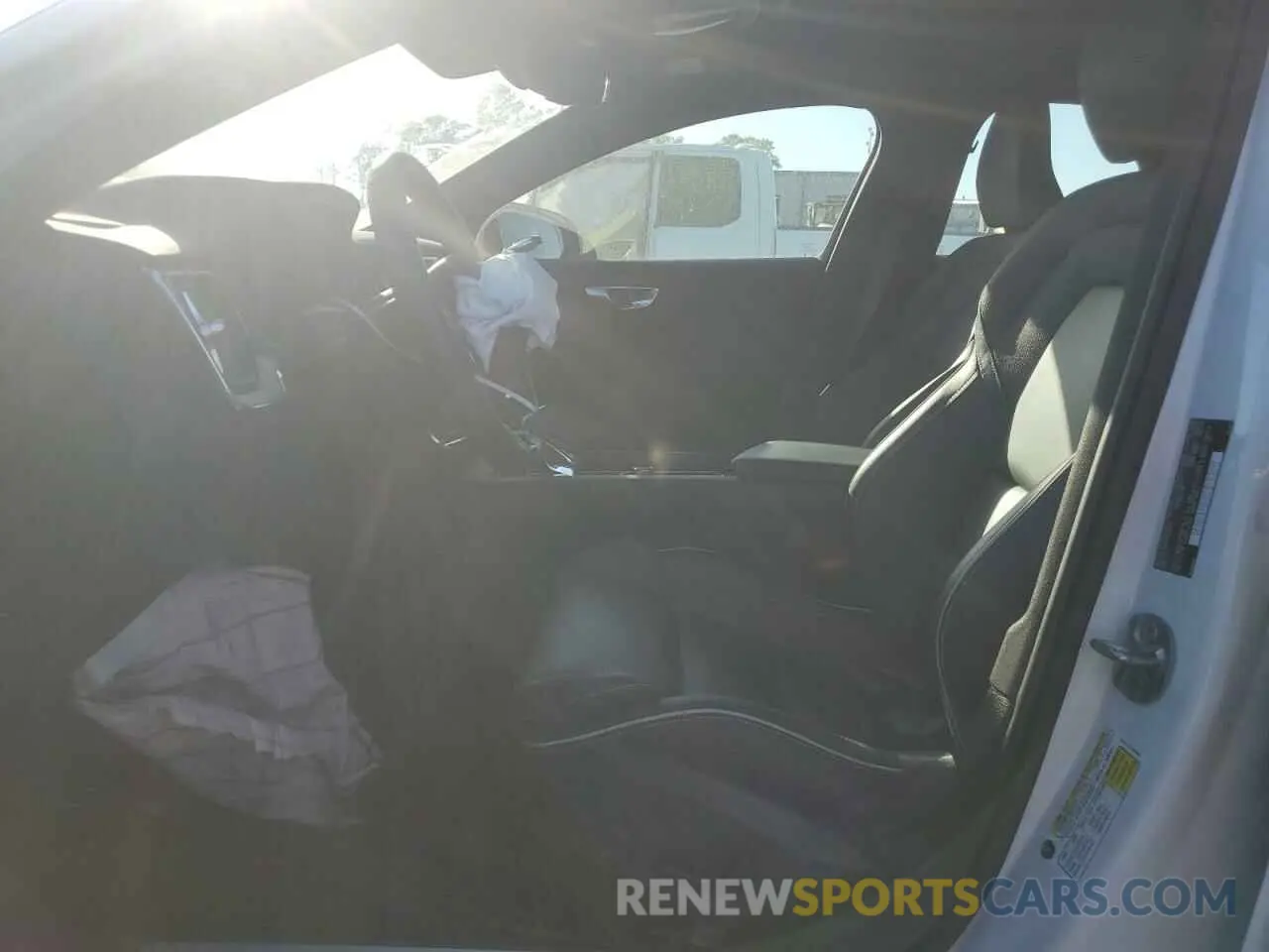 7 fotografías del automóvil dañado 7JRL12TH8RG315092 VOLVO S60 PLUS 2024