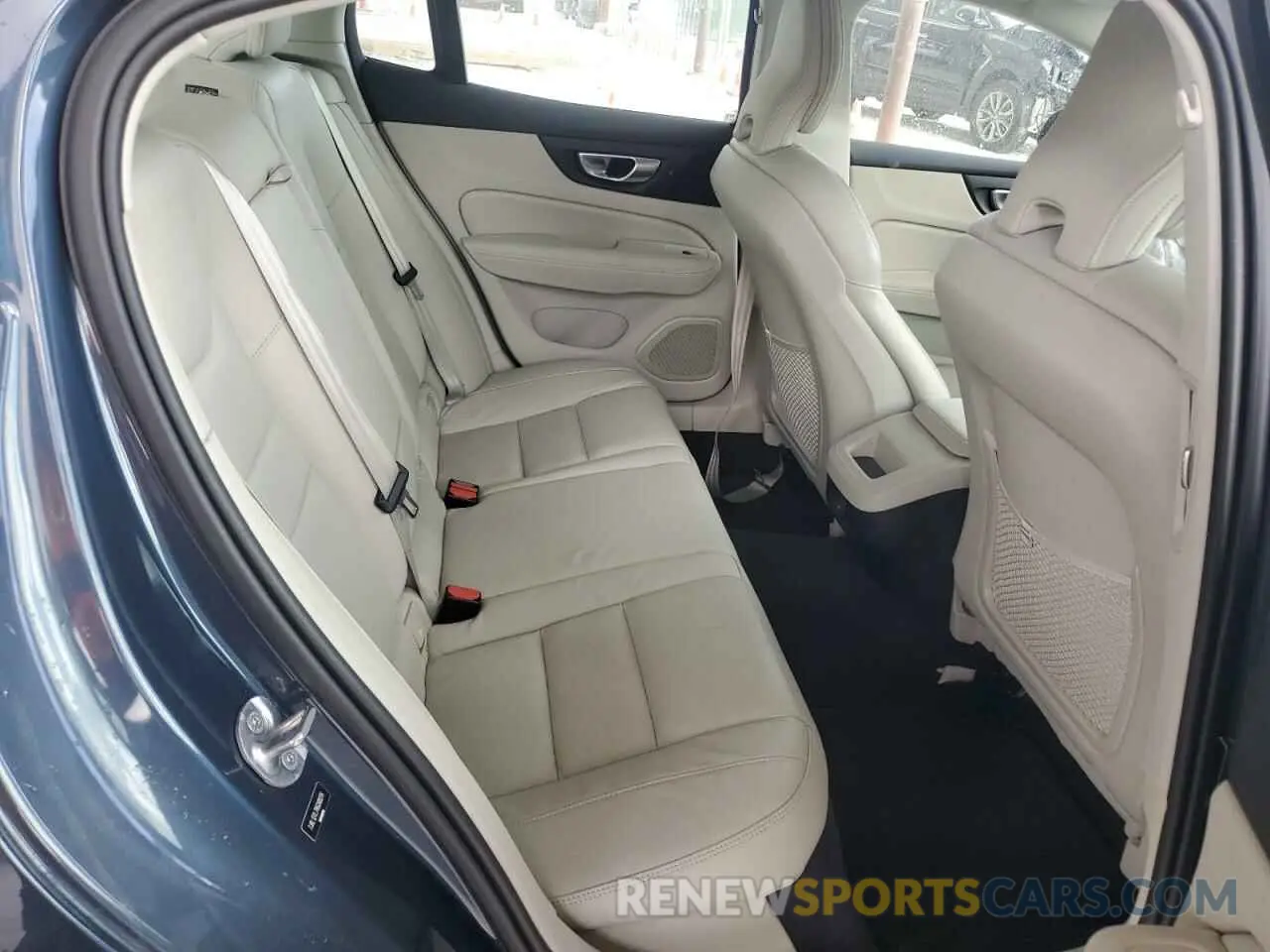 10 fotografías del automóvil dañado 7JRL12TL7RG288276 VOLVO S60 PLUS 2024