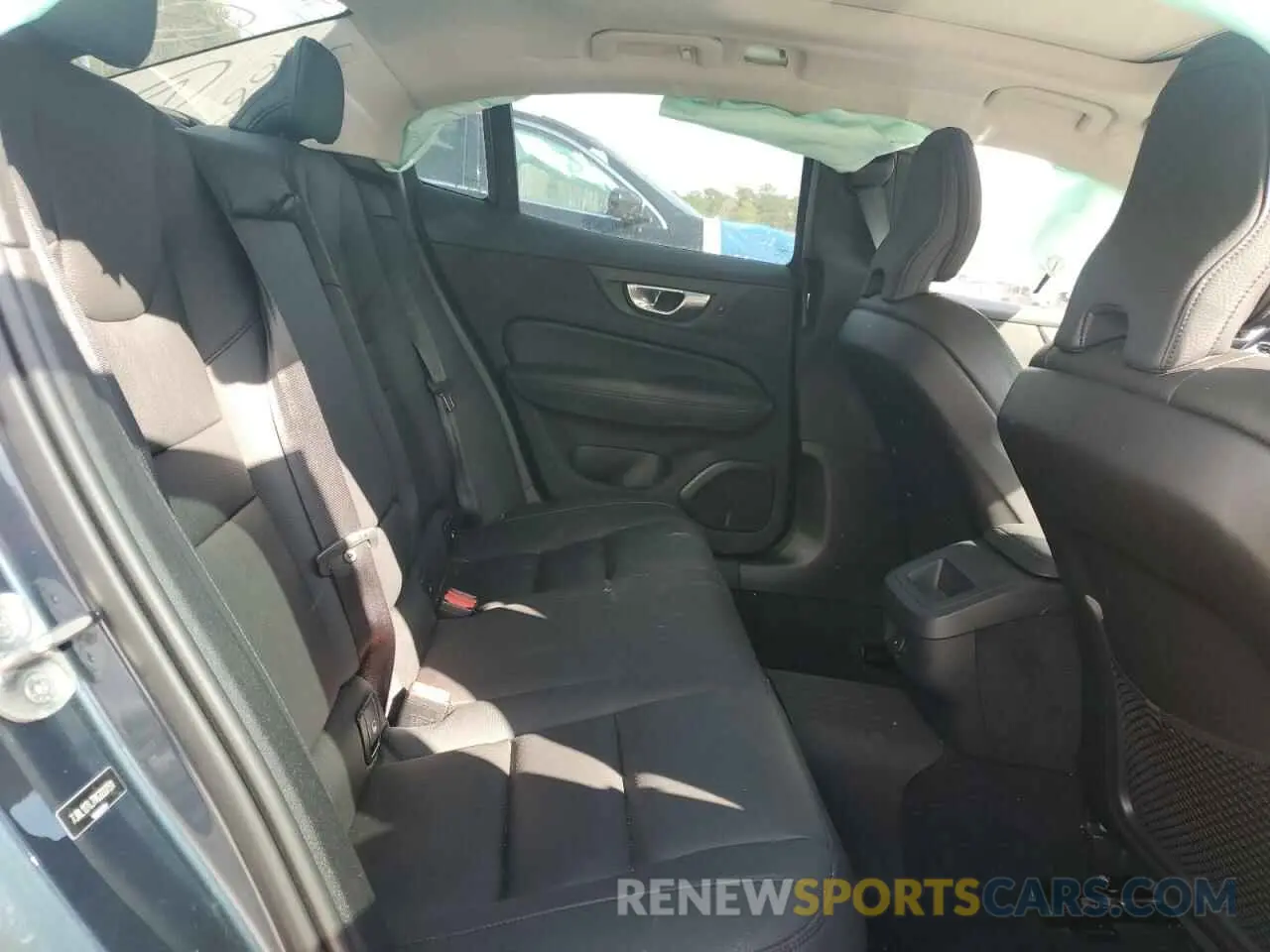 10 fotografías del automóvil dañado 7JRL12TL7RG322751 VOLVO S60 PLUS 2024