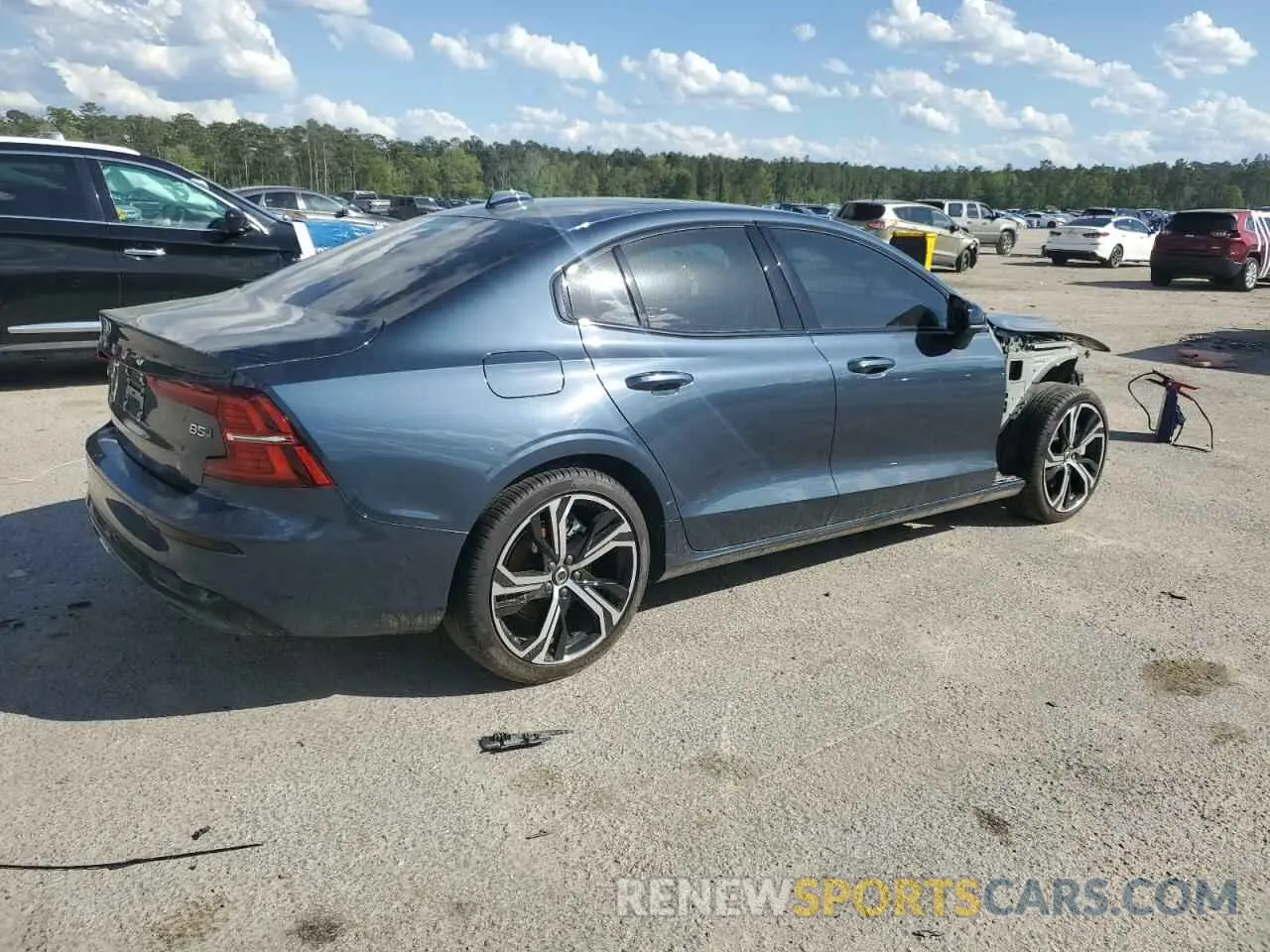 3 fotografías del automóvil dañado 7JRL12TL7RG322751 VOLVO S60 PLUS 2024