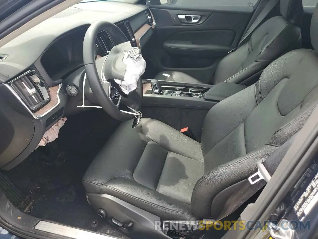 7 fotografías del automóvil dañado 7JRL12TL7RG322751 VOLVO S60 PLUS 2024