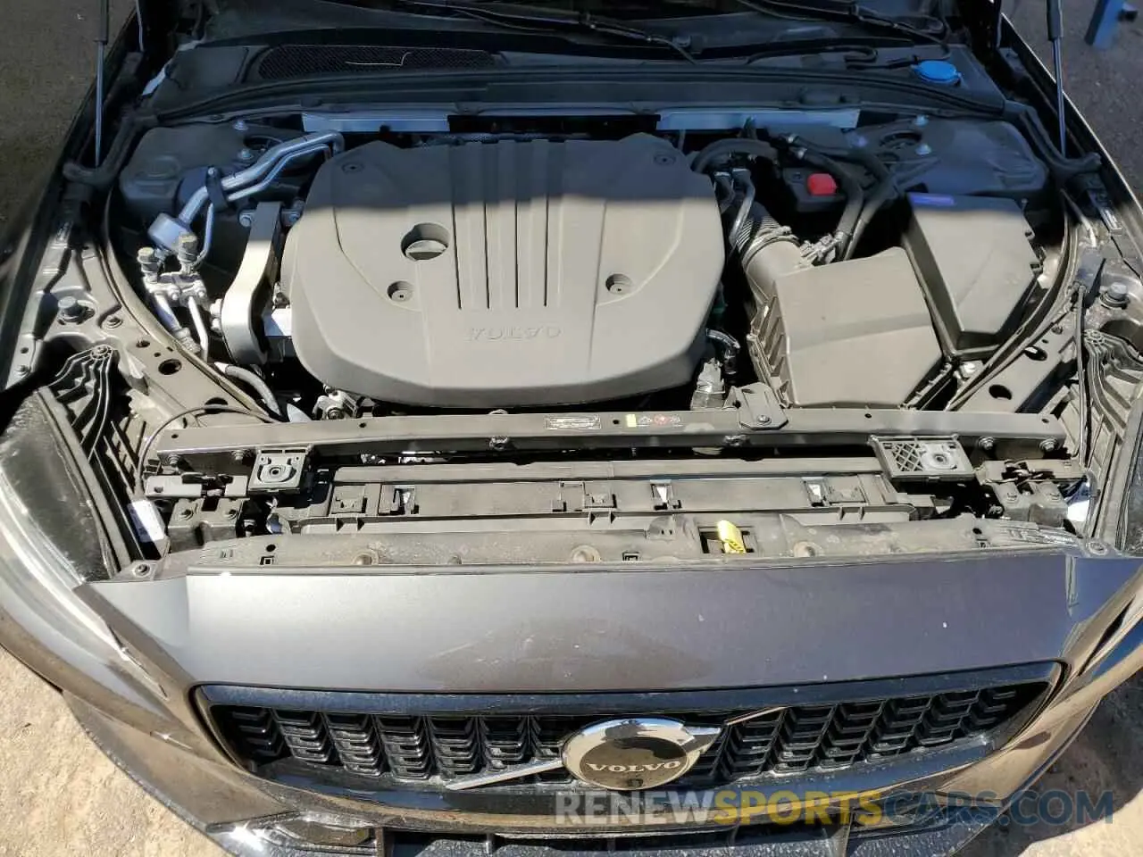 11 fotografías del automóvil dañado 7JRL12FC5SG364482 VOLVO S60 PLUS 2025