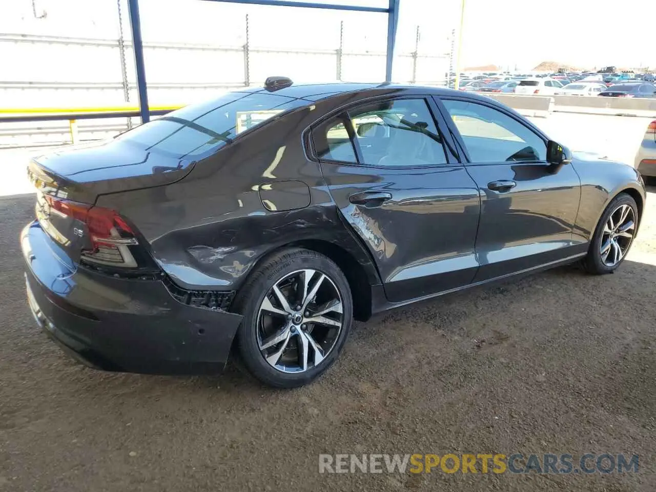 3 fotografías del automóvil dañado 7JRL12FC5SG364482 VOLVO S60 PLUS 2025