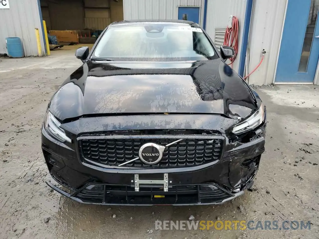 5 fotografías del automóvil dañado 7JRL12GC1SG364946 VOLVO S60 PLUS 2025