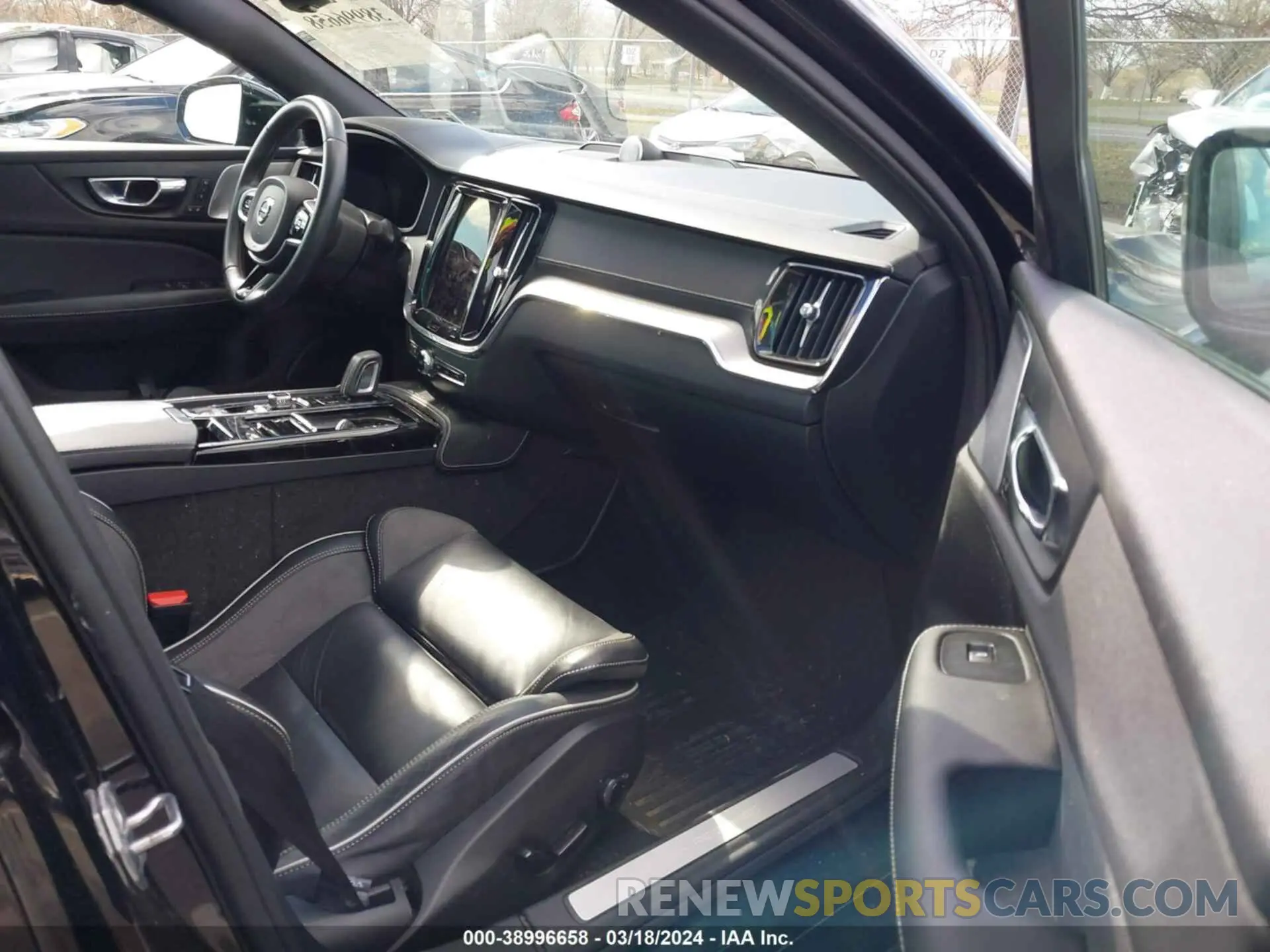 5 fotografías del automóvil dañado 7JRBR0FM0MG081833 VOLVO S60 RECHARGE PLUG-IN HYBRID 2021