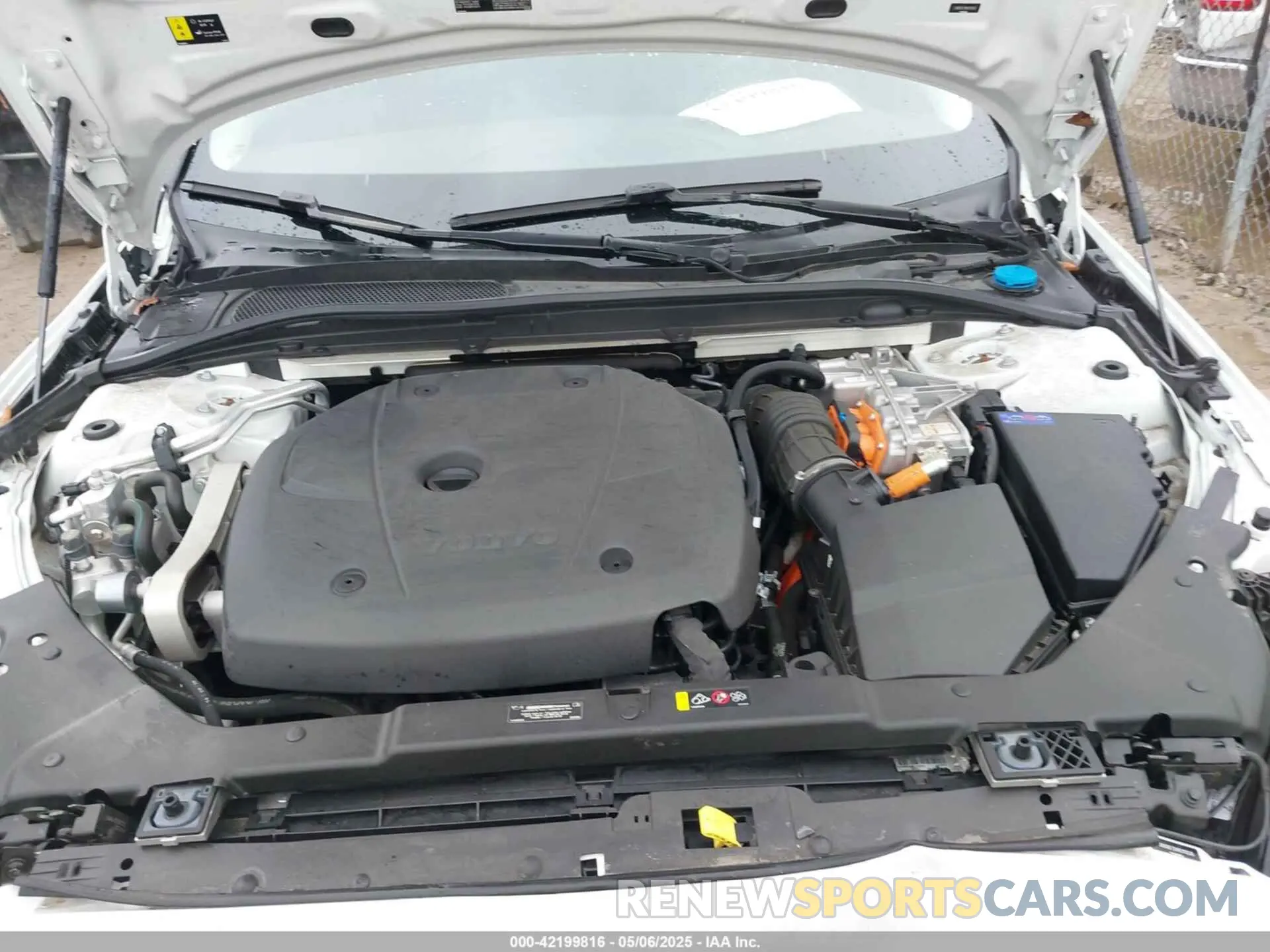 10 fotografías del automóvil dañado 7JRBR0FZ6MG112630 VOLVO S60 RECHARGE PLUG-IN HYBRID 2021