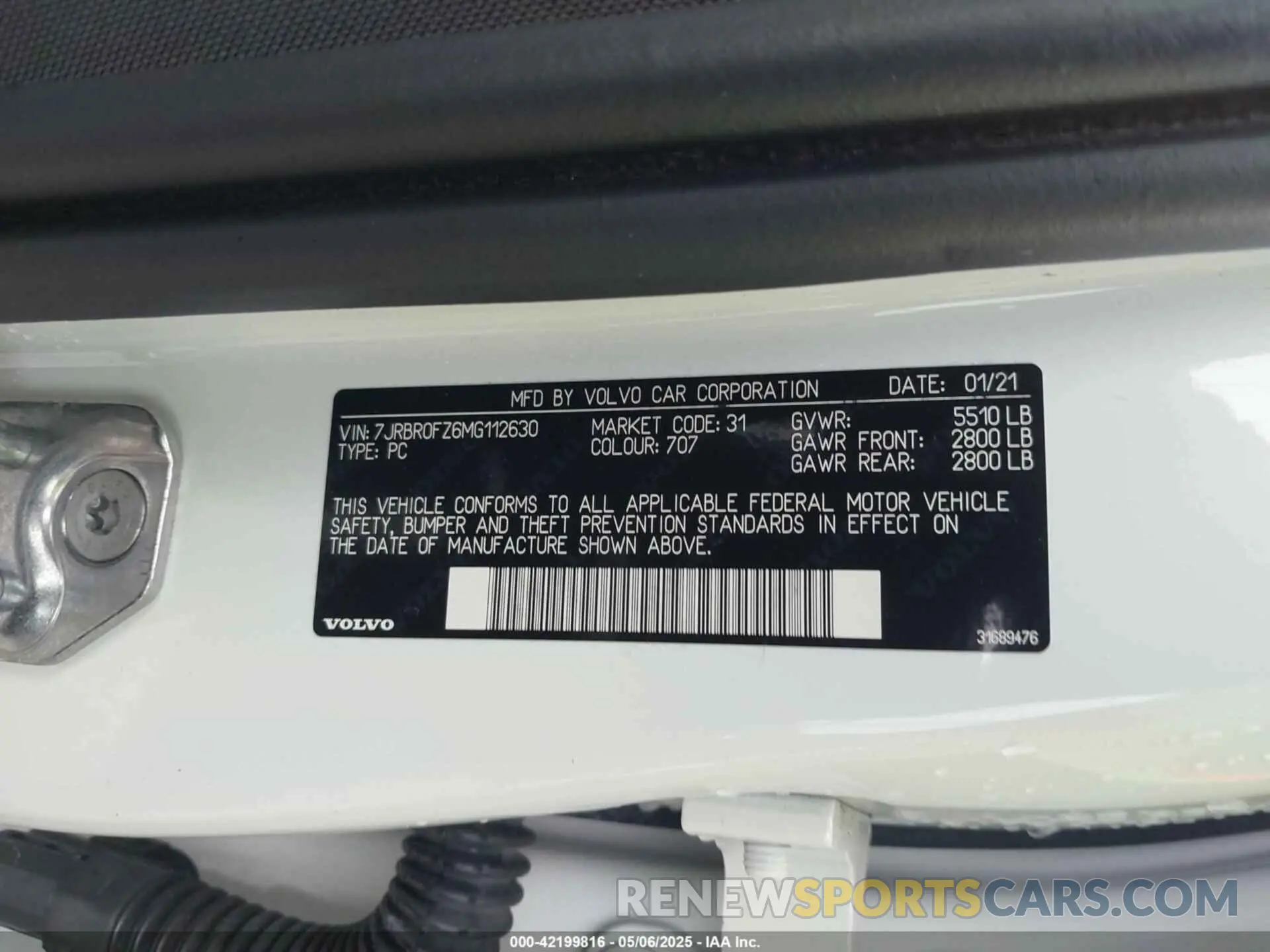 9 fotografías del automóvil dañado 7JRBR0FZ6MG112630 VOLVO S60 RECHARGE PLUG-IN HYBRID 2021
