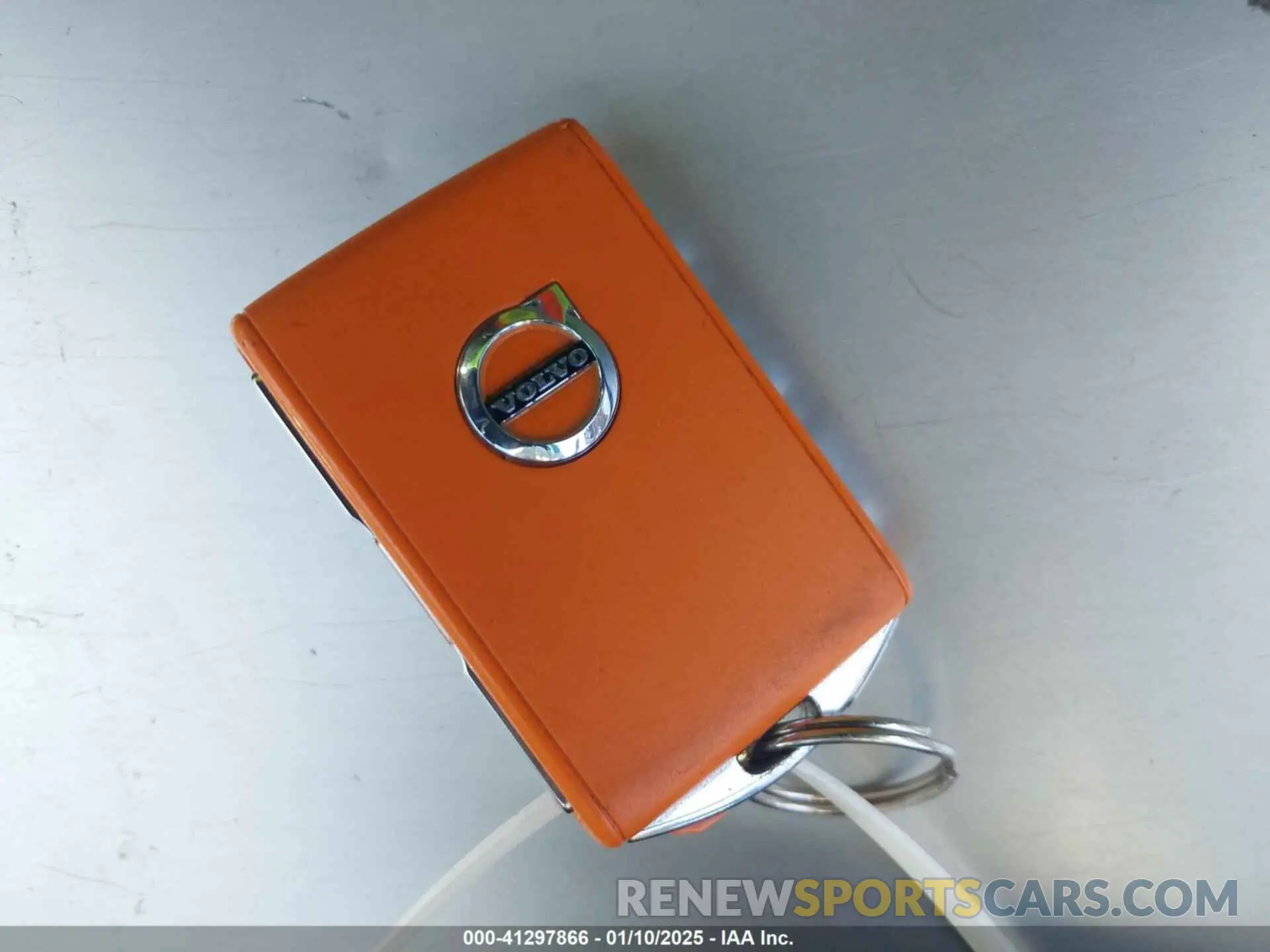 11 fotografías del automóvil dañado 7JRH60FH9RG311382 VOLVO S60 RECHARGE PLUG-IN HYBRID 2024
