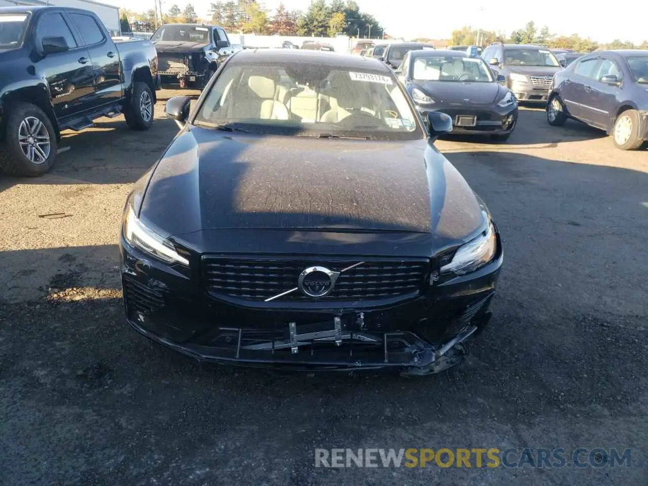 5 fotografías del automóvil dañado 7JRBR0FZXNG177868 VOLVO S60 T8 REC 2022