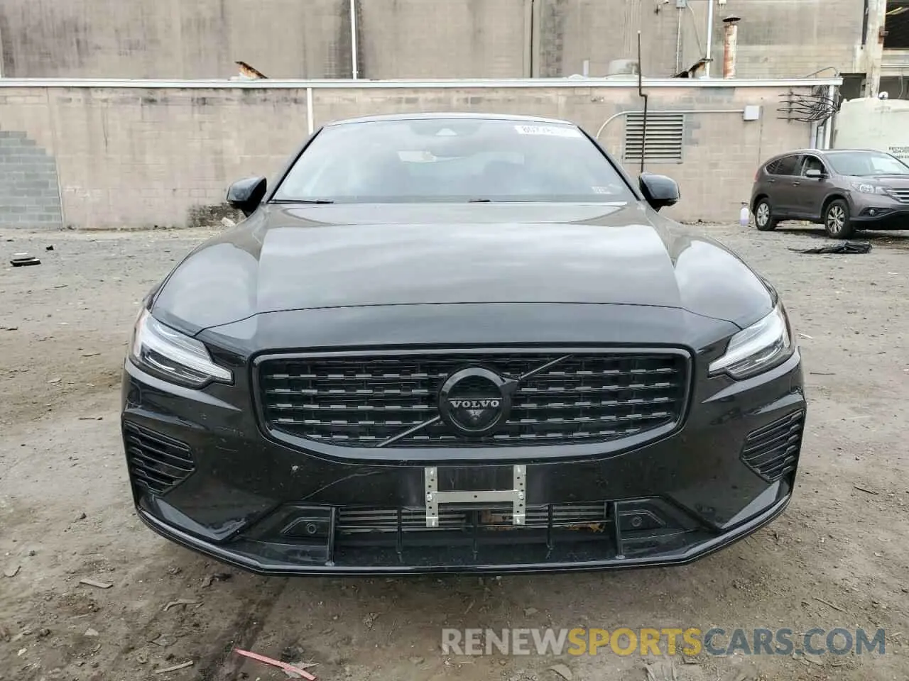 5 fotografías del automóvil dañado 7JRH60FD6NG193542 VOLVO S60 T8 REC 2022