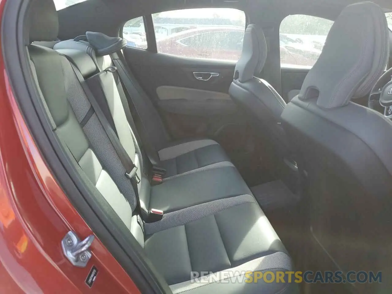 10 fotografías del automóvil dañado 7JRH60FMXNG192135 VOLVO S60 T8 REC 2022