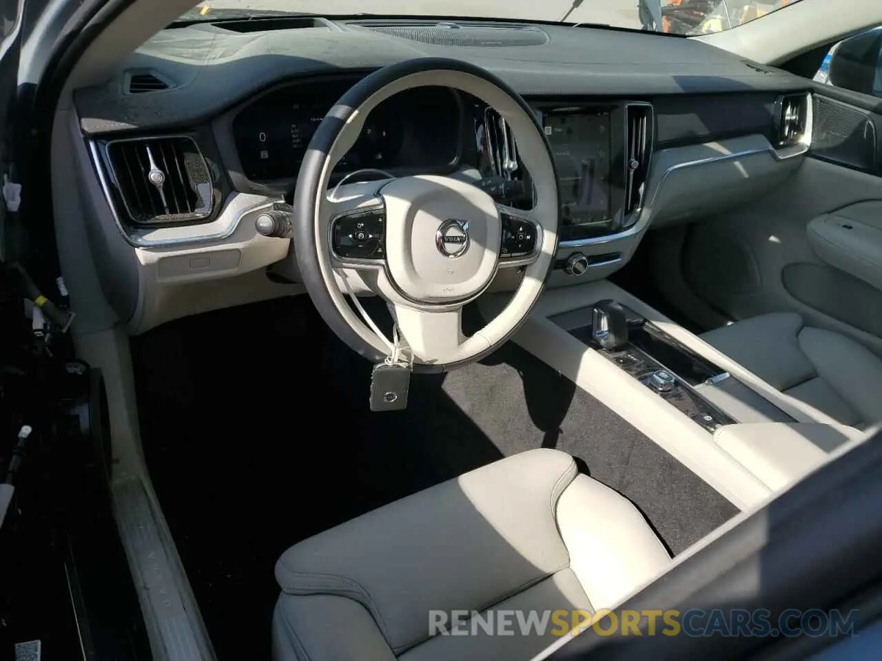 8 fotografías del automóvil dañado 7JRL12TM2RG323315 VOLVO S60 ULTIMA 2024