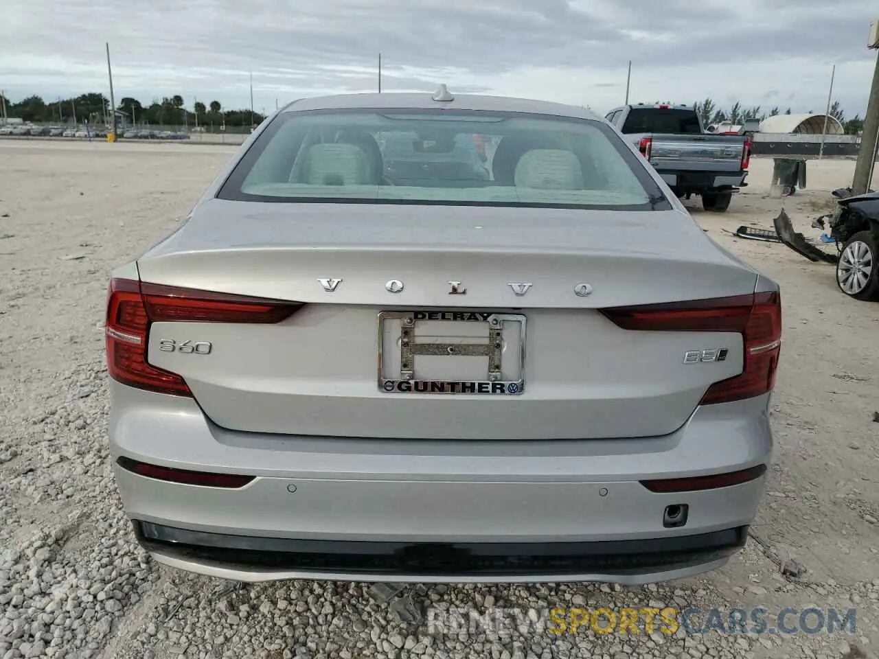 6 fotografías del automóvil dañado 7JRL12TM7RG291333 VOLVO S60 ULTIMA 2024
