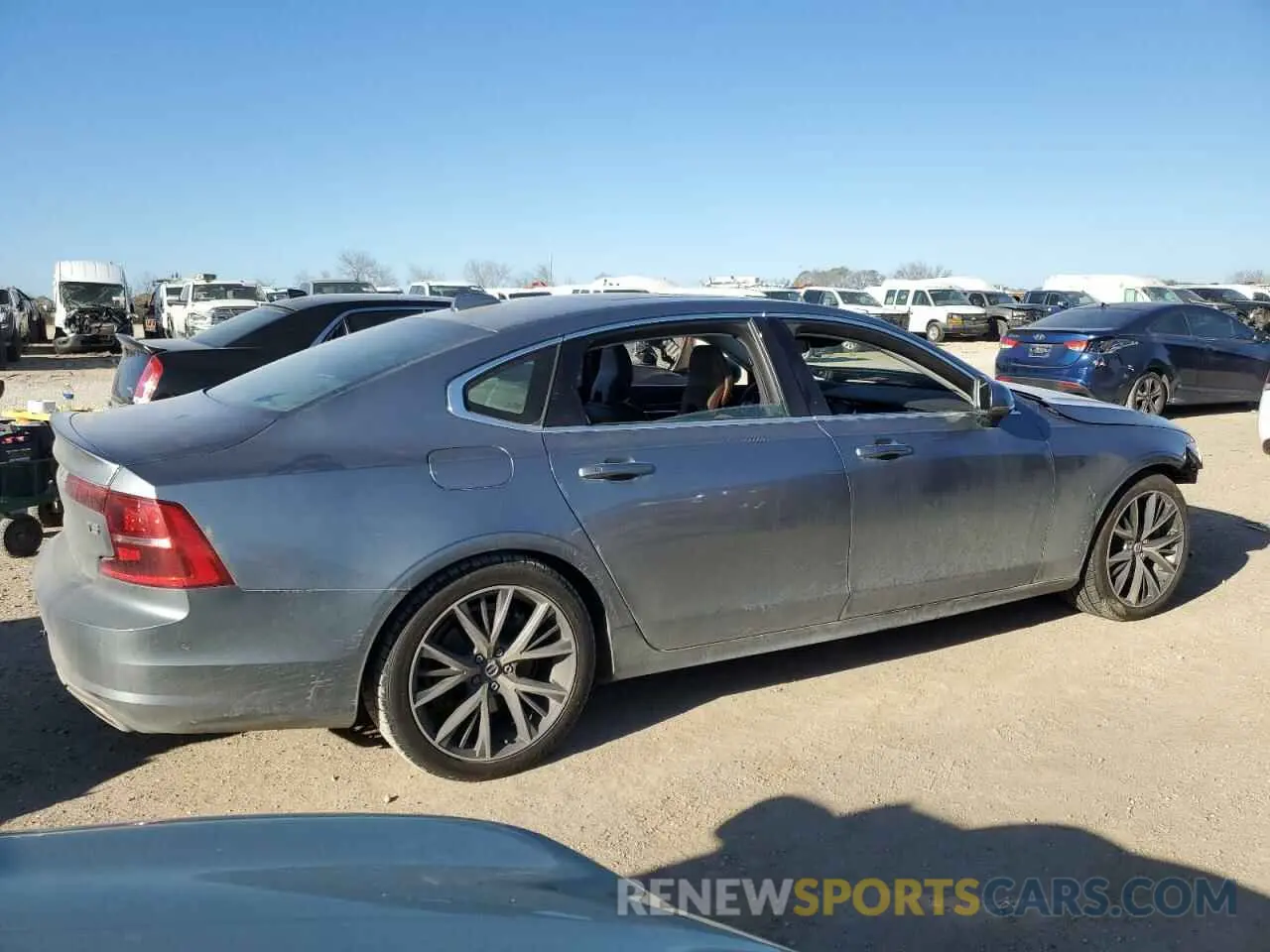 3 fotografías del automóvil dañado LVY102AK1KP110090 VOLVO S90 2019