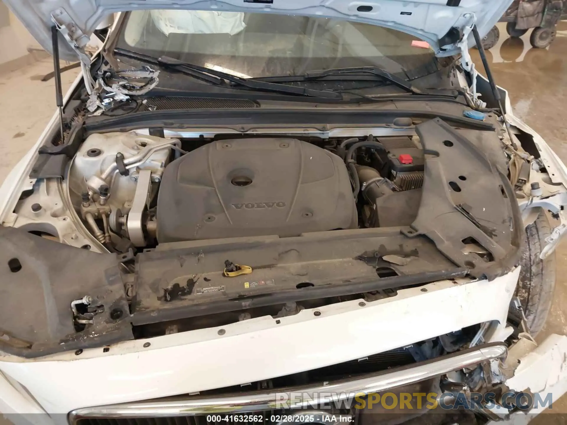 10 fotografías del automóvil dañado LVY102AK5KP081791 VOLVO S90 2019