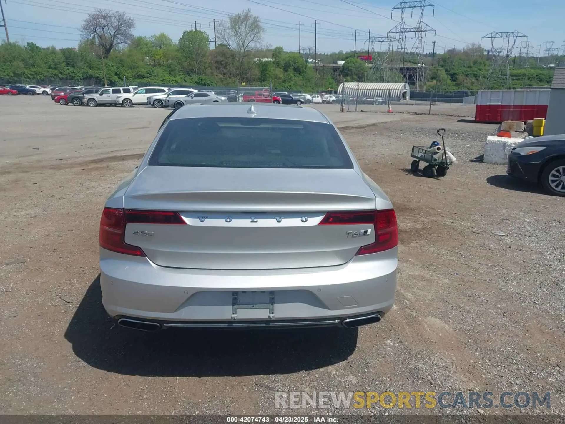 16 fotografías del automóvil dañado LVYA22MT1LP143672 VOLVO S90 2020