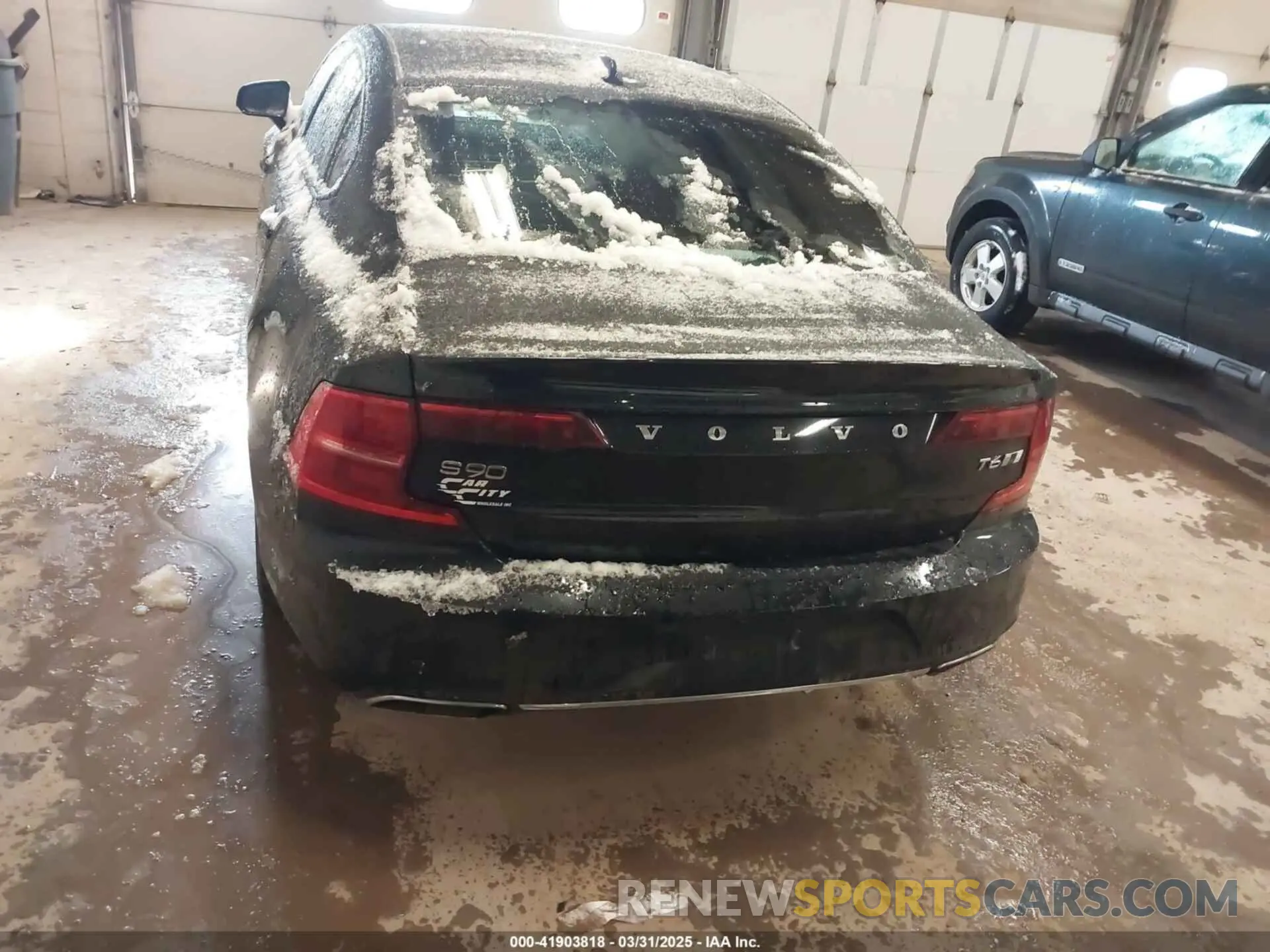 15 fotografías del automóvil dañado LVYA22MT3LP158769 VOLVO S90 2020