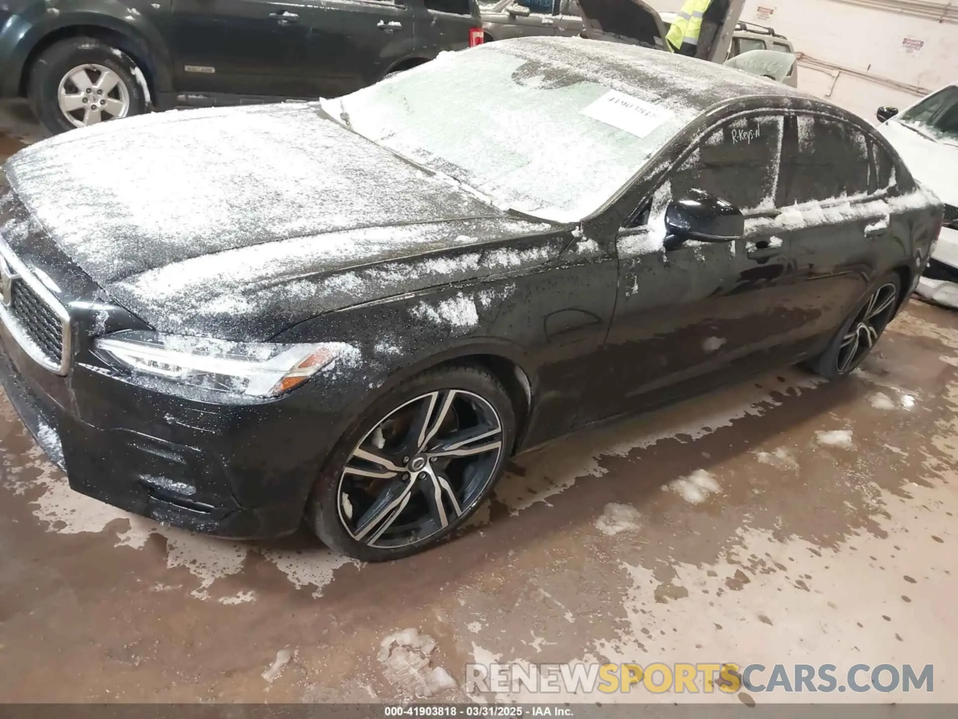 2 fotografías del automóvil dañado LVYA22MT3LP158769 VOLVO S90 2020