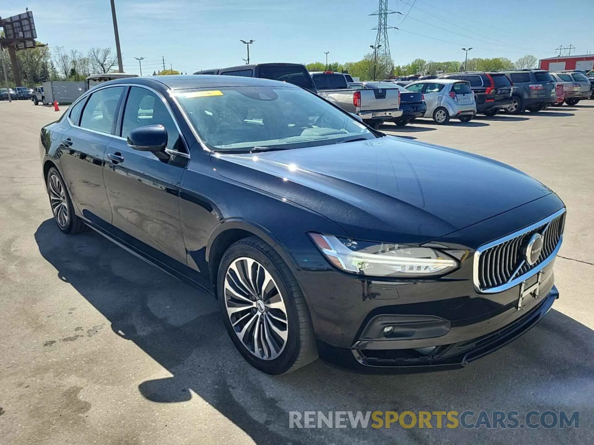 3 fotografías del automóvil dañado LVYA22MK9MP225254 VOLVO S90 2021