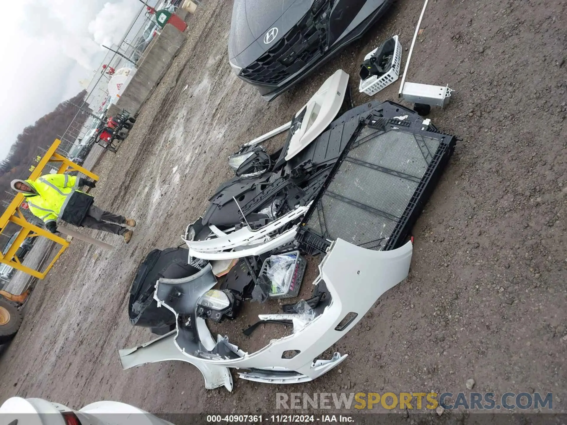 11 fotografías del automóvil dañado LVY062MN8PP314201 VOLVO S90 2023