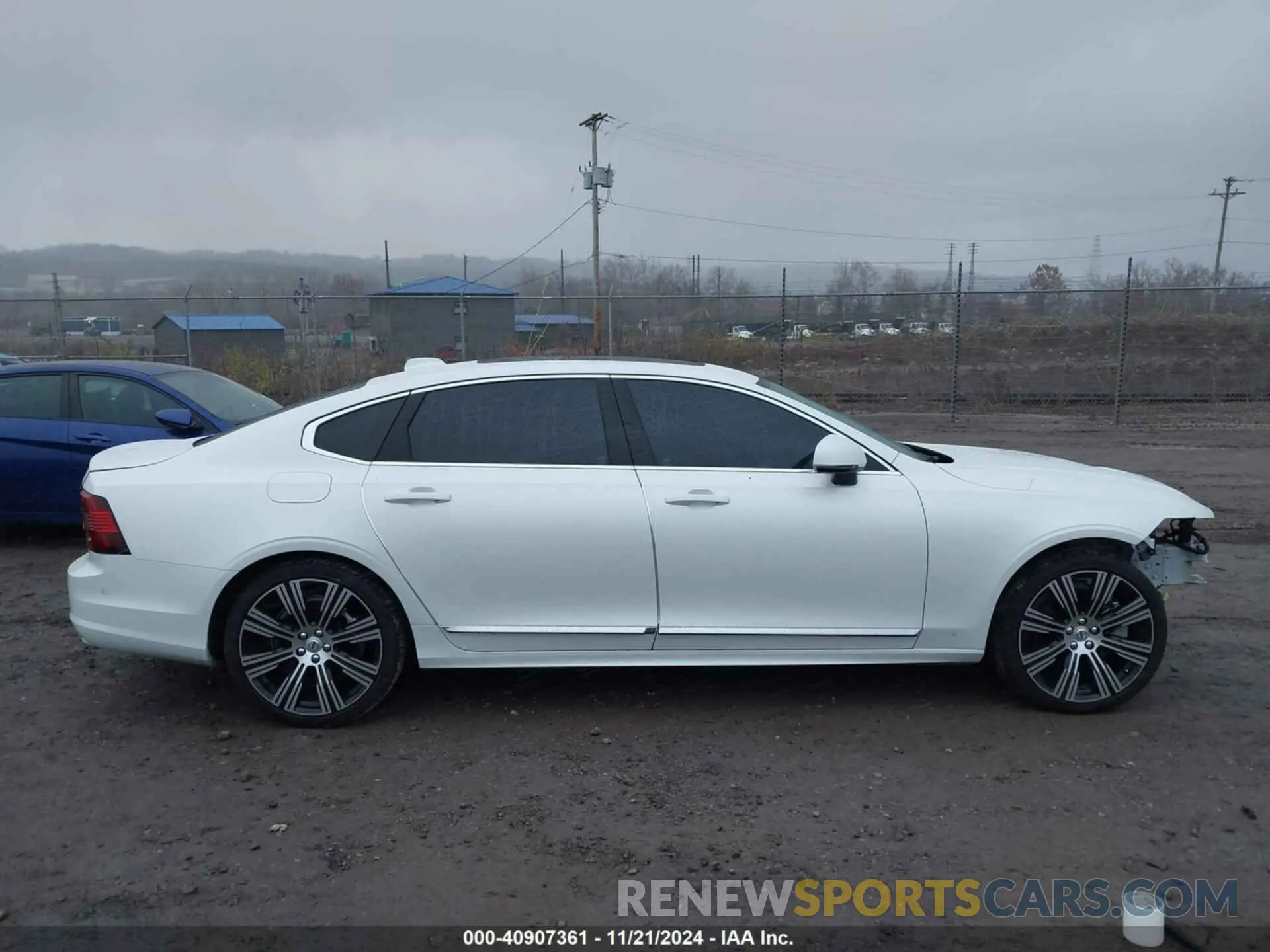 13 fotografías del automóvil dañado LVY062MN8PP314201 VOLVO S90 2023