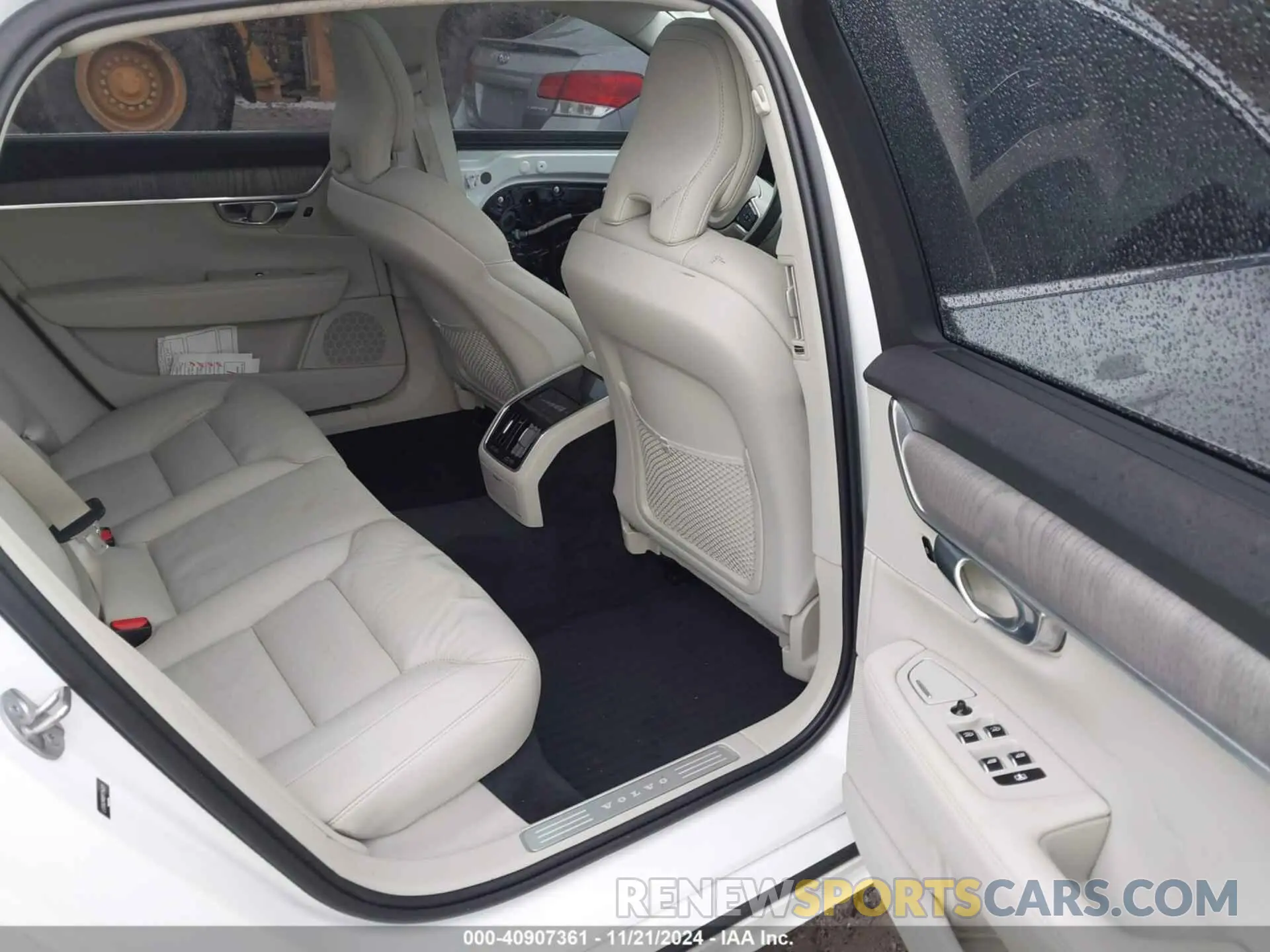 7 fotografías del automóvil dañado LVY062MN8PP314201 VOLVO S90 2023
