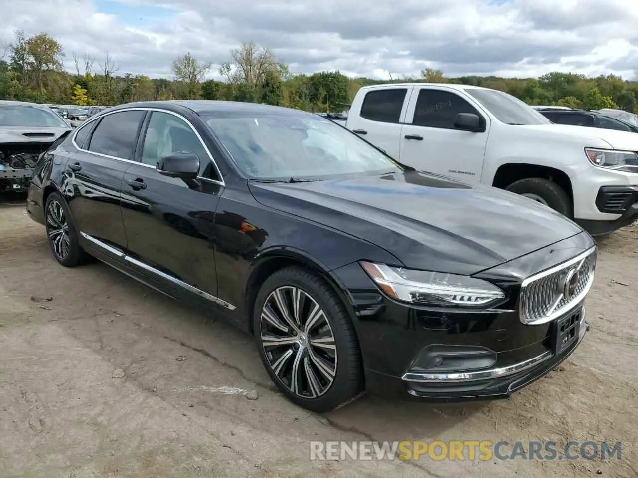 4 fotografías del automóvil dañado LVY062MN8PP325487 VOLVO S90 PLUS 2023