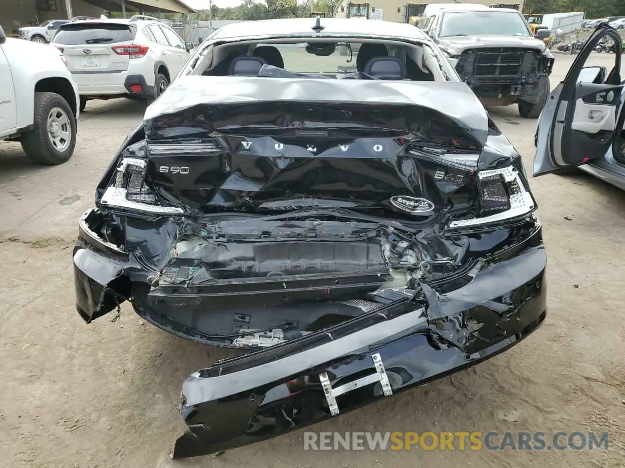 6 fotografías del automóvil dañado LVY062MN8PP325487 VOLVO S90 PLUS 2023