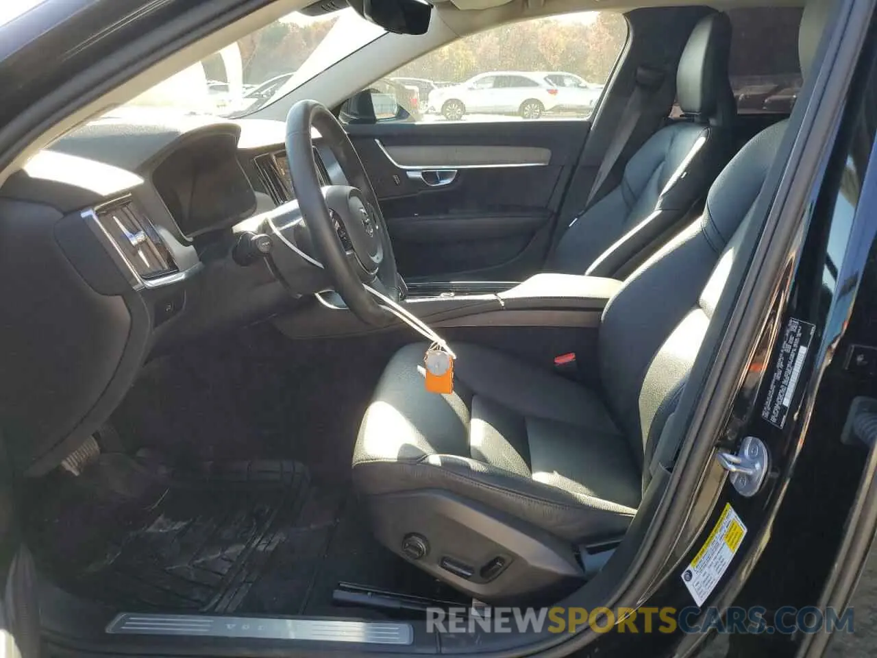7 fotografías del automóvil dañado LVY062ME2RP400770 VOLVO S90 PLUS 2024