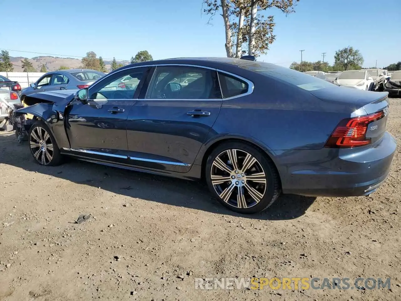 2 fotografías del automóvil dañado LVYH60AF7RP408092 VOLVO S90 ULTIMA 2024