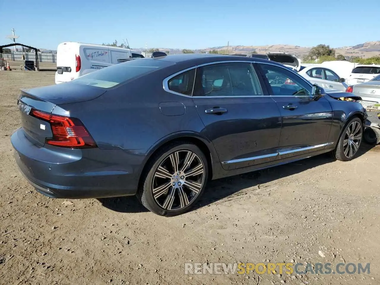 3 fotografías del automóvil dañado LVYH60AF7RP408092 VOLVO S90 ULTIMA 2024