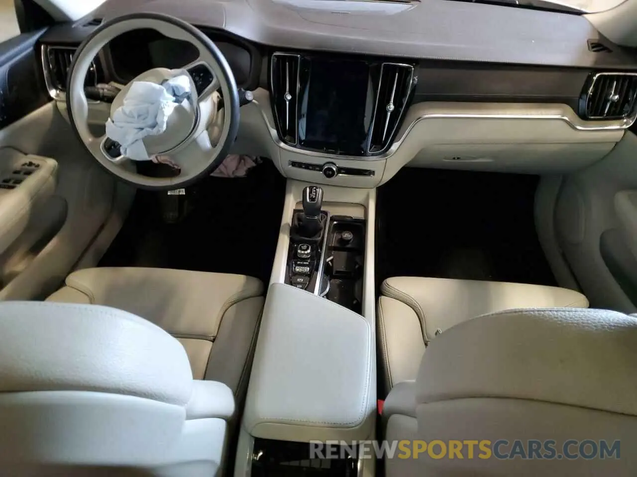 8 fotografías del automóvil dañado YV1A22SL6K2335587 VOLVO V60 2019