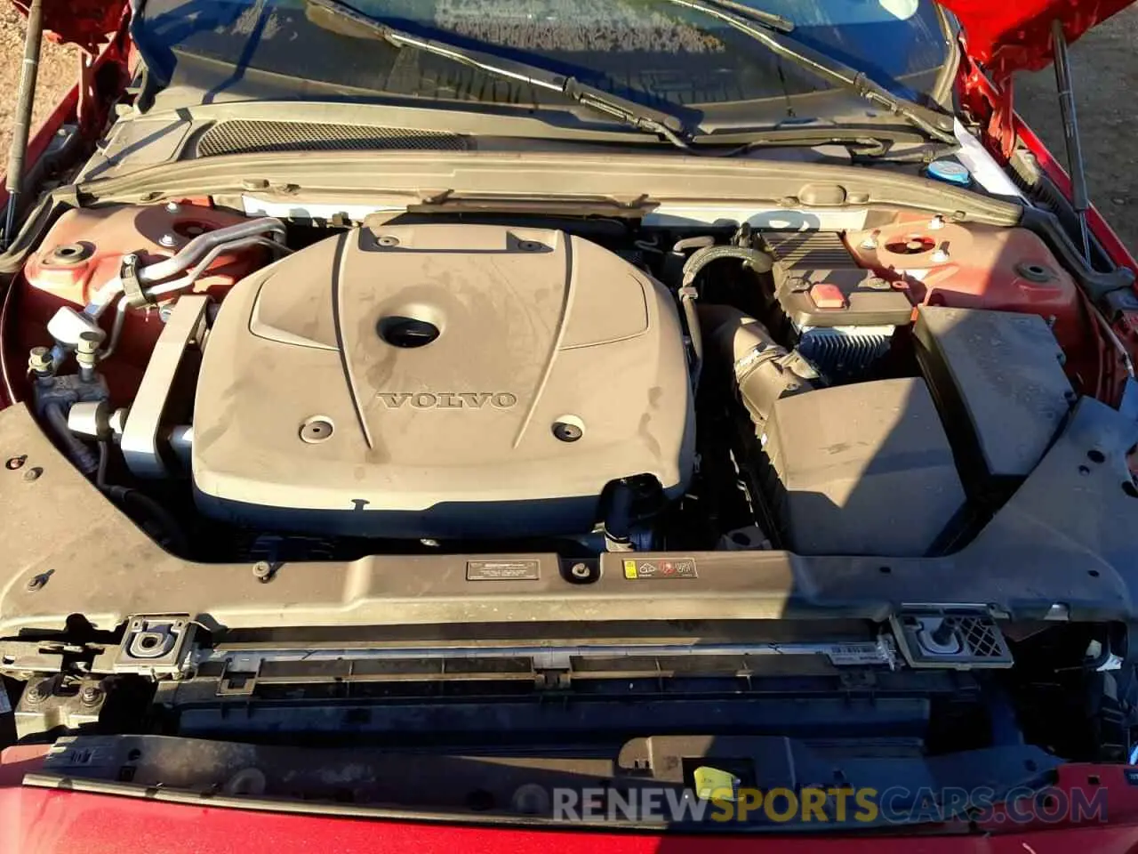 7 fotografías del automóvil dañado YV1102EK6L2397470 VOLVO V60 2020