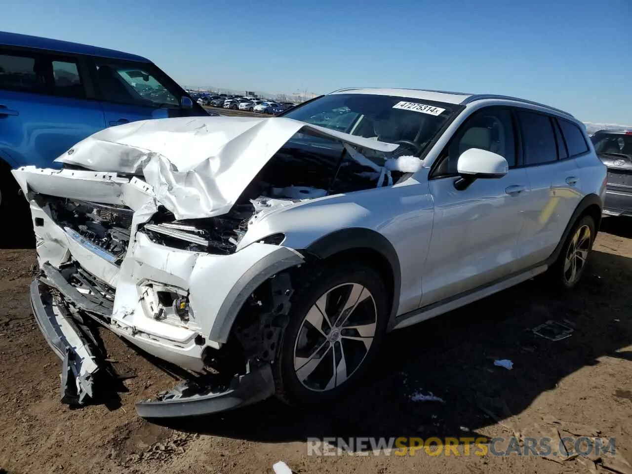 1 fotografías del automóvil dañado YV4102WKXM1069073 VOLVO V60 2021